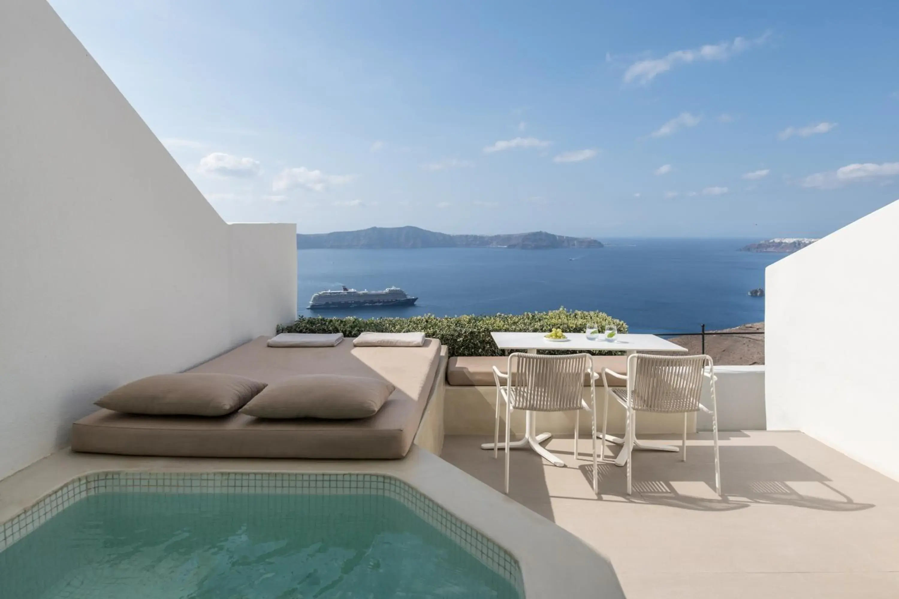 Premier Suite with Hot Tub in Enigma Suites Premier Suite with Hot Tub in Enigma Suites