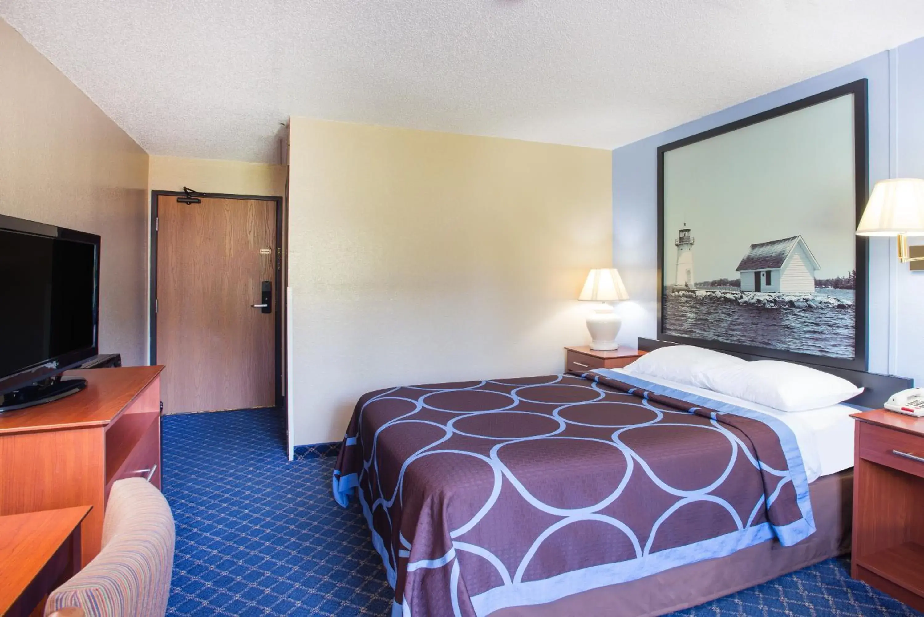 Queen Room - Non-Smoking in Super 8 by Wyndham Massena NY Queen Room - Non-Smoking in Super 8 by Wyndham Massena NY