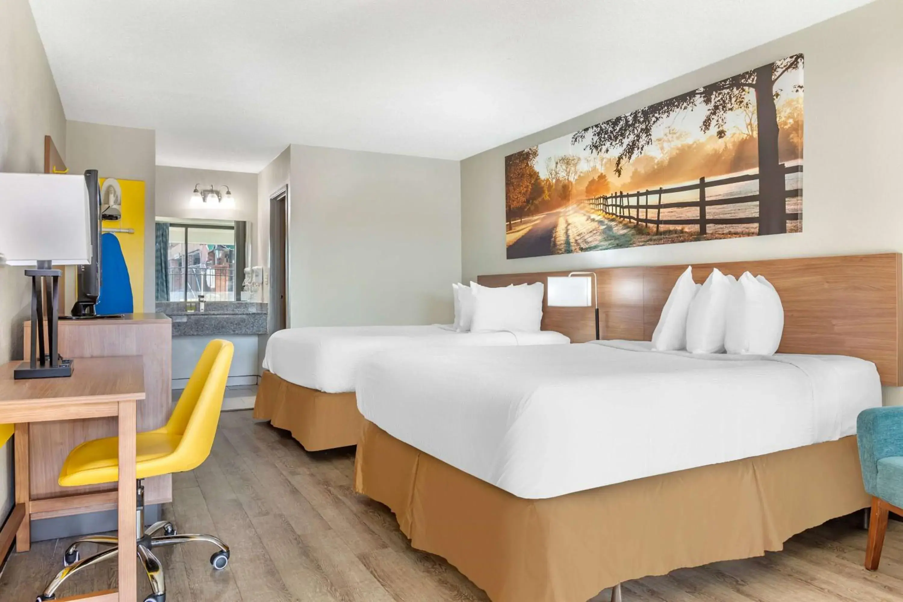 Double Room with Two Double Beds - Smoking in Days Inn & Suites by Wyndham Rocky Mount Golden East Double Room with Two Double Beds - Smoking in Days Inn & Suites by Wyndham Rocky Mount Golden East