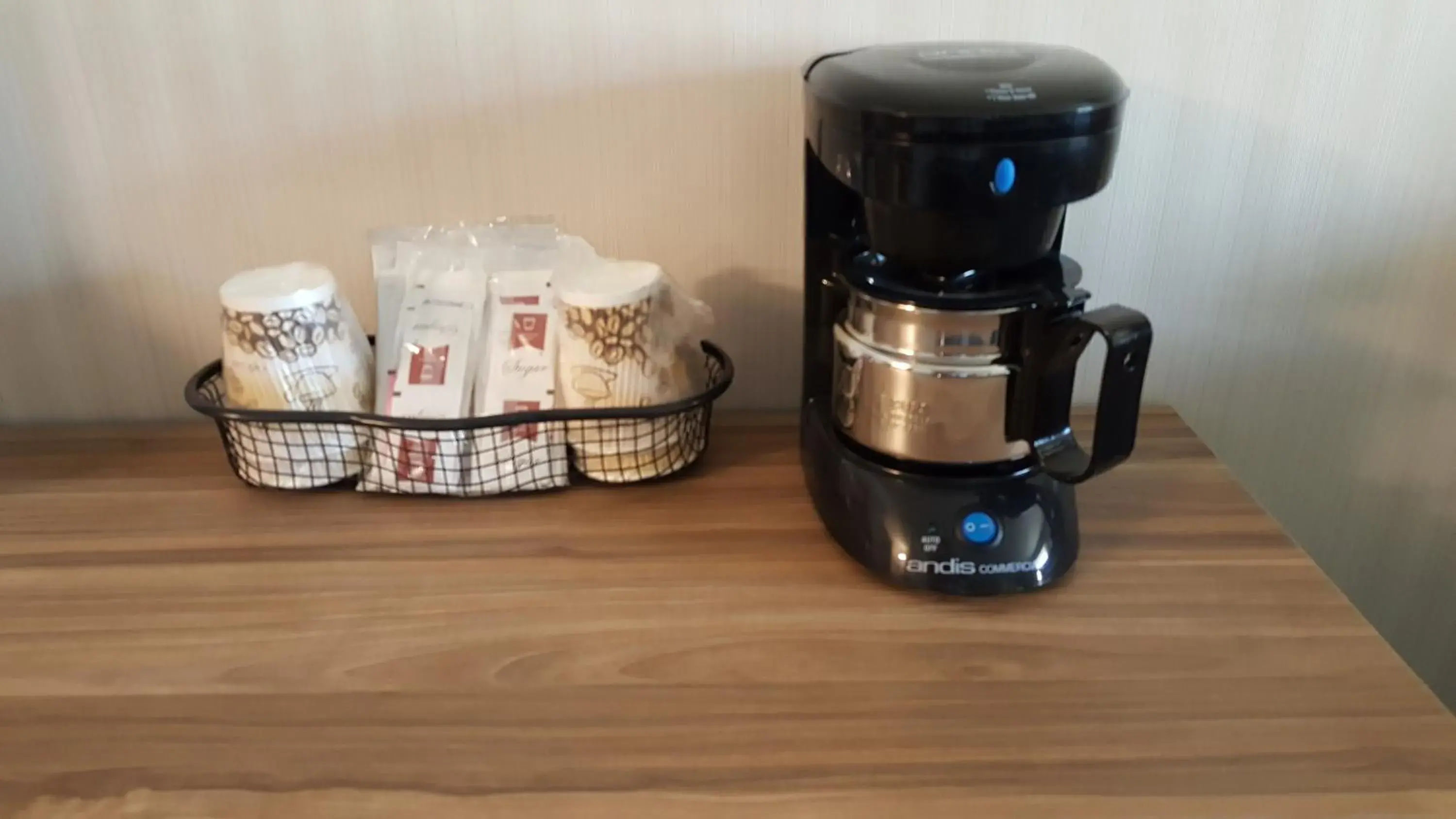 Family Room with Two Full and One Twin Bed in AArtpark Hotel Inn at Lewsiton Family Room with Two Full and One Twin Bed in AArtpark Hotel Inn at Lewsiton