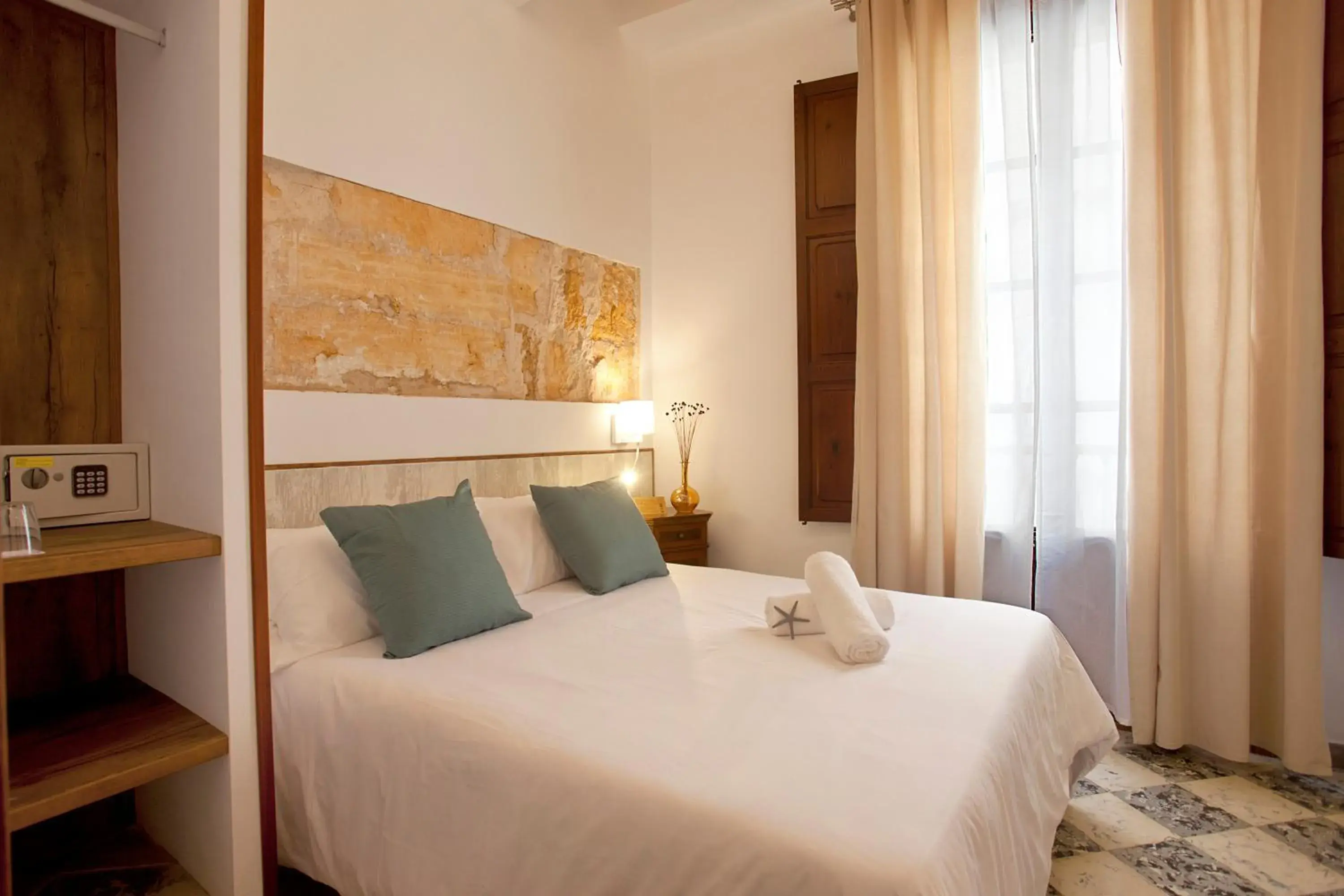 Budget Double Room in Casal de Petra - Rooms & Pool by My Rooms Hotels TI Budget Double Room in Casal de Petra - Rooms & Pool by My Rooms Hotels TI