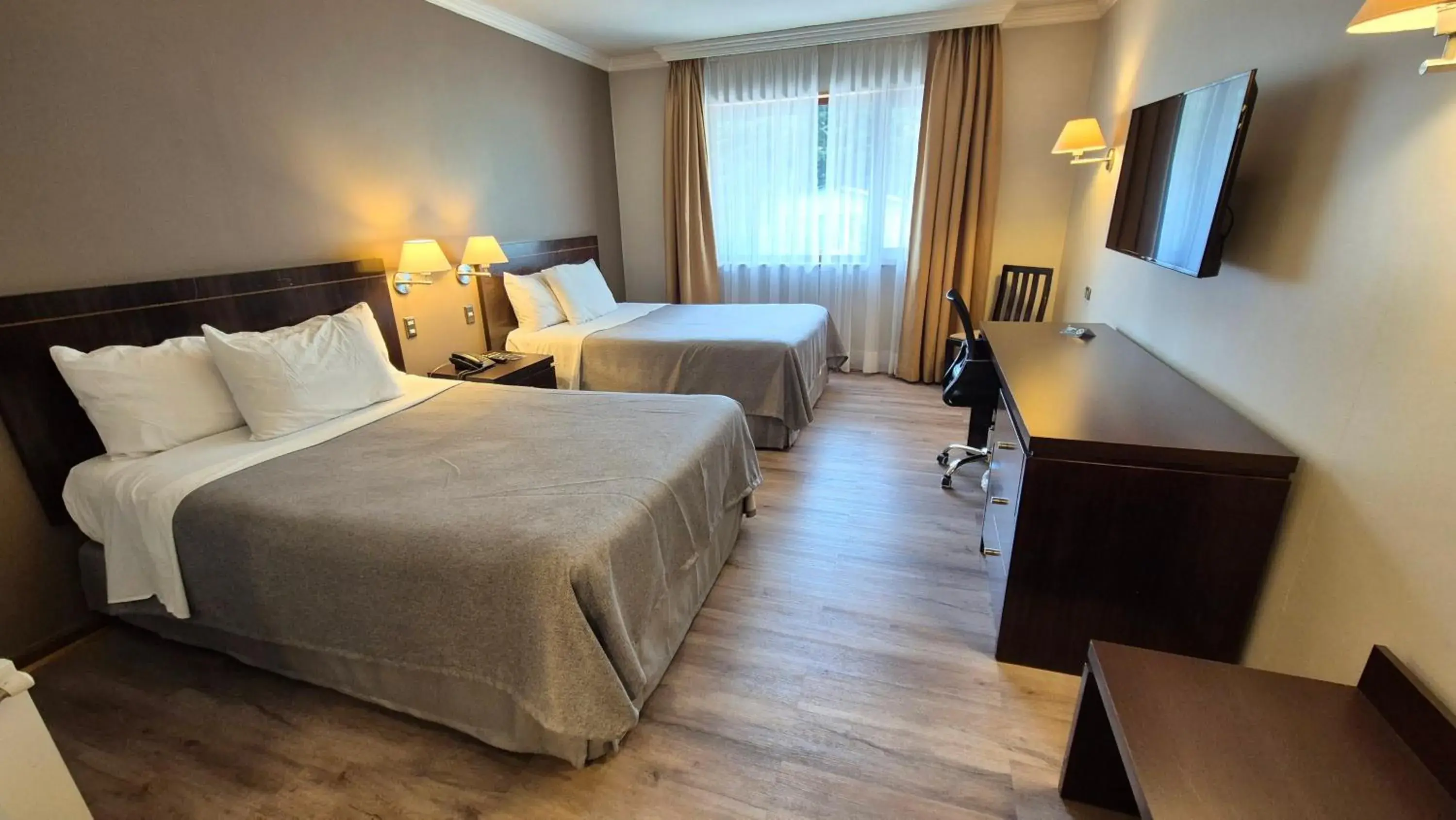 Queen Room with Two Queen Beds - single occupancy in Hotel Diego de Almagro Coyhaique Queen Room with Two Queen Beds - single occupancy in Hotel Diego de Almagro Coyhaique