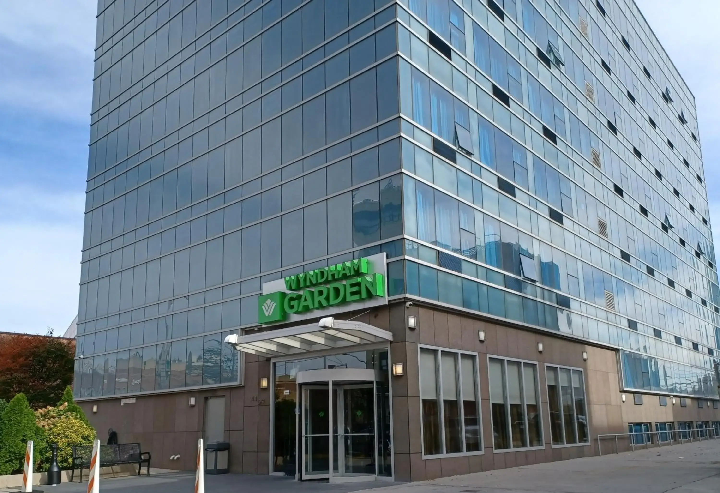 Property Building in Wyndham Garden Long Island City Property Building in Wyndham Garden Long Island City