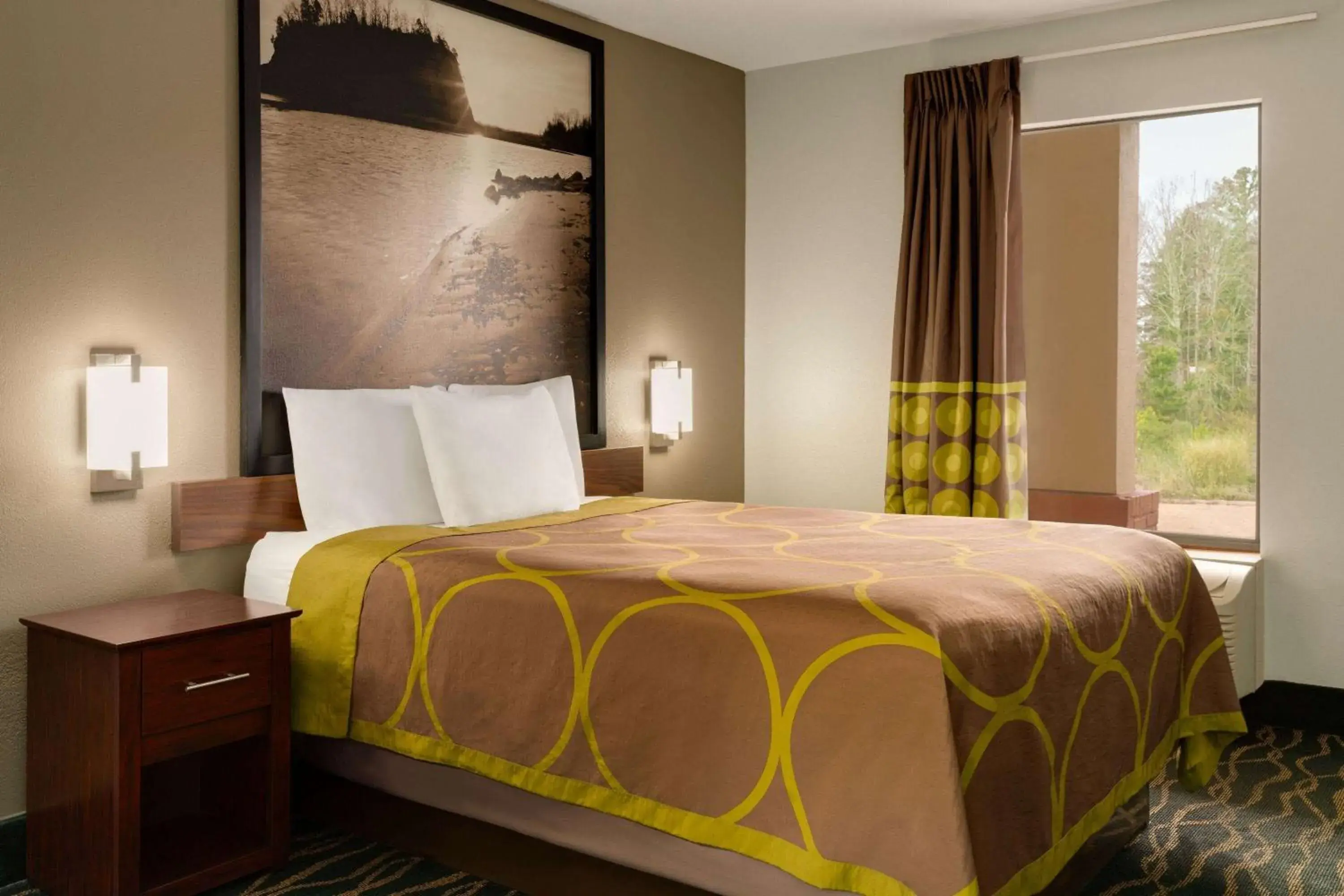 Queen Room - Non-Smoking in Super 8 by Wyndham Pearl/Jackson/East Queen Room - Non-Smoking in Super 8 by Wyndham Pearl/Jackson/East