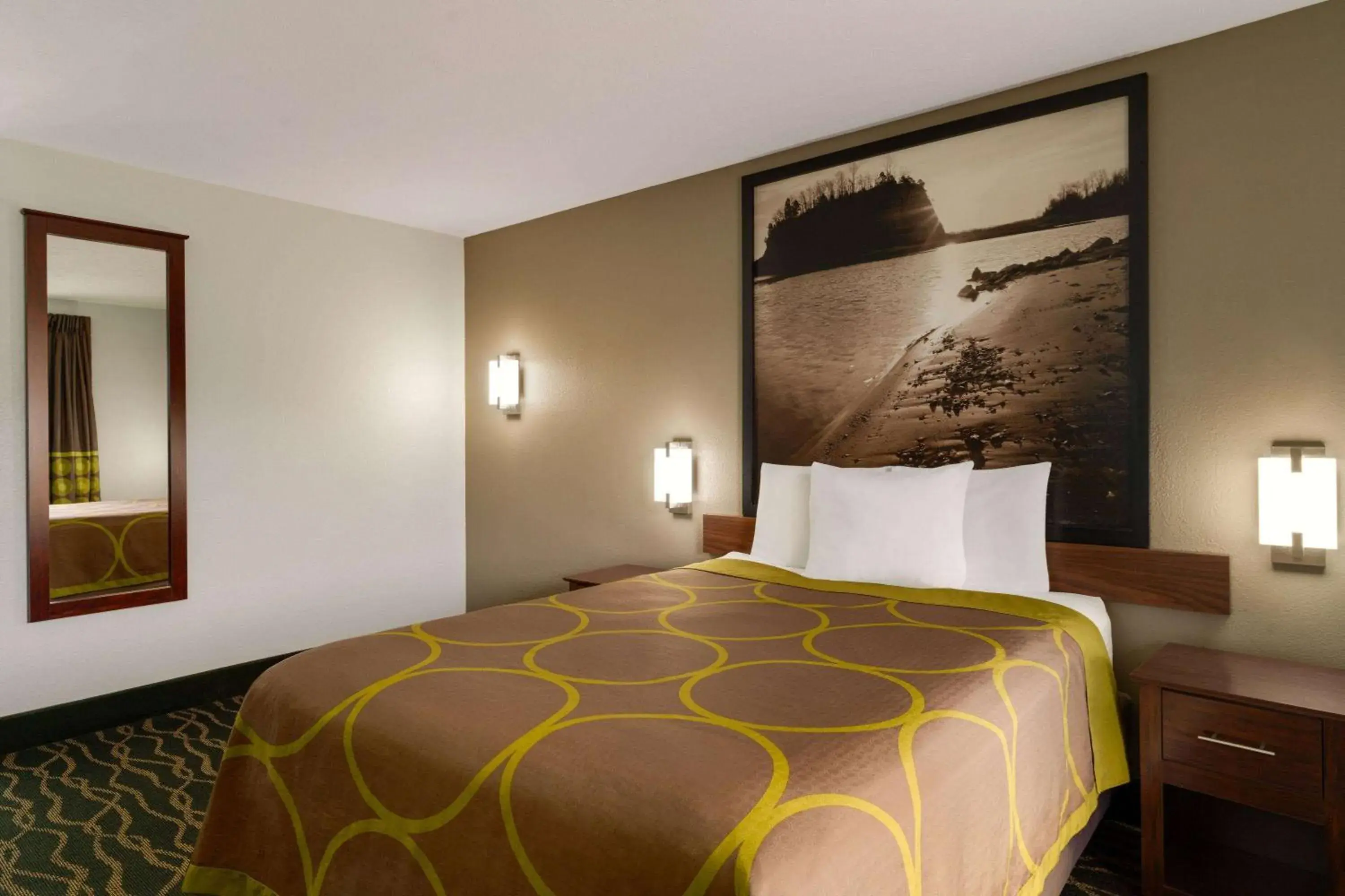 Queen Room - Smoking in Super 8 by Wyndham Pearl/Jackson/East Queen Room - Smoking in Super 8 by Wyndham Pearl/Jackson/East