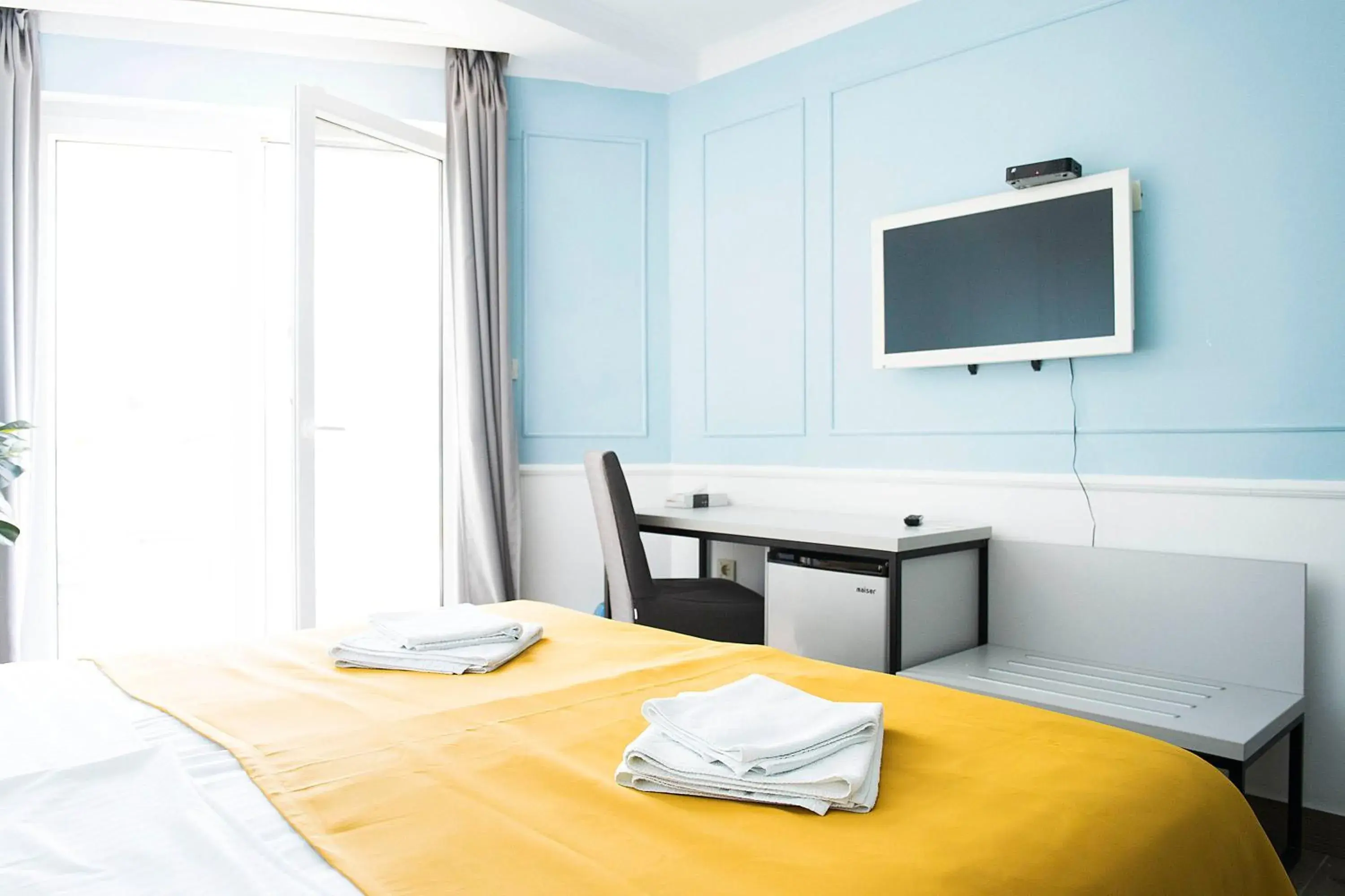 Standard Double or Twin Room in Hotel Plaza Standard Double or Twin Room in Hotel Plaza