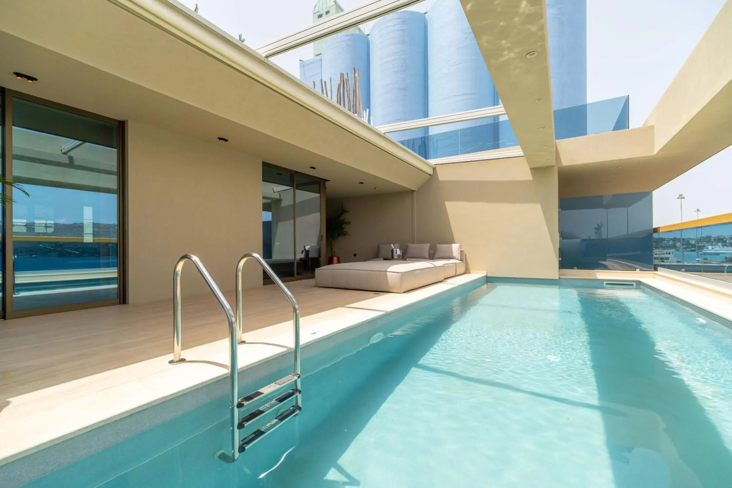 Suite with Private Pool in Oniros Residences Suite with Private Pool in Oniros Residences