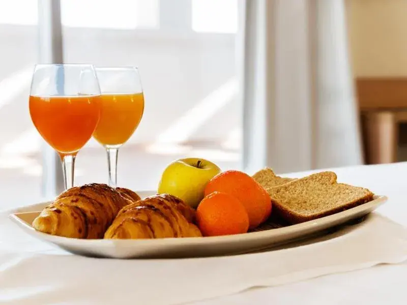 Small Double Room without Terrace in Hotel Fontana Plaza Small Double Room without Terrace in Hotel Fontana Plaza