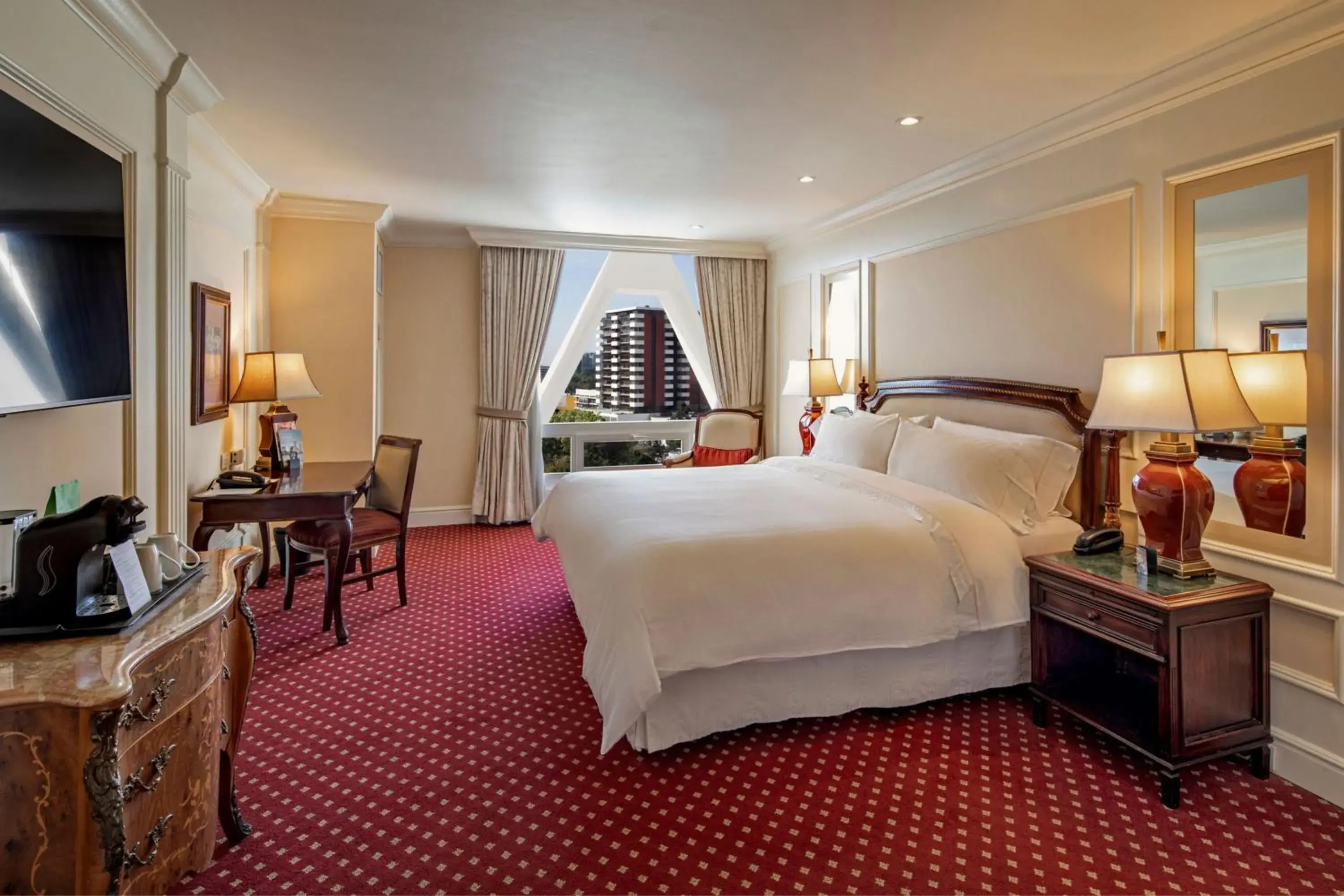 Executive, Executive level, Guest room, 1 King, City view in The Westin Camino Real, Guatemala Executive, Executive level, Guest room, 1 King, City view in The Westin Camino Real, Guatemala