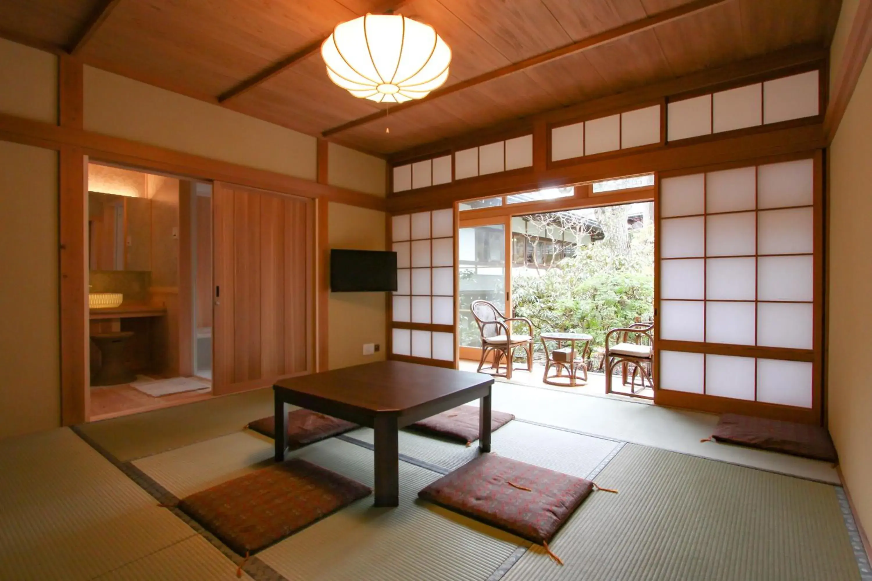 Superior Family Room in 高野山 宿坊 恵光院 -Koyasan Syukubo Ekoin Temple- Superior Family Room in 高野山 宿坊 恵光院 -Koyasan Syukubo Ekoin Temple-