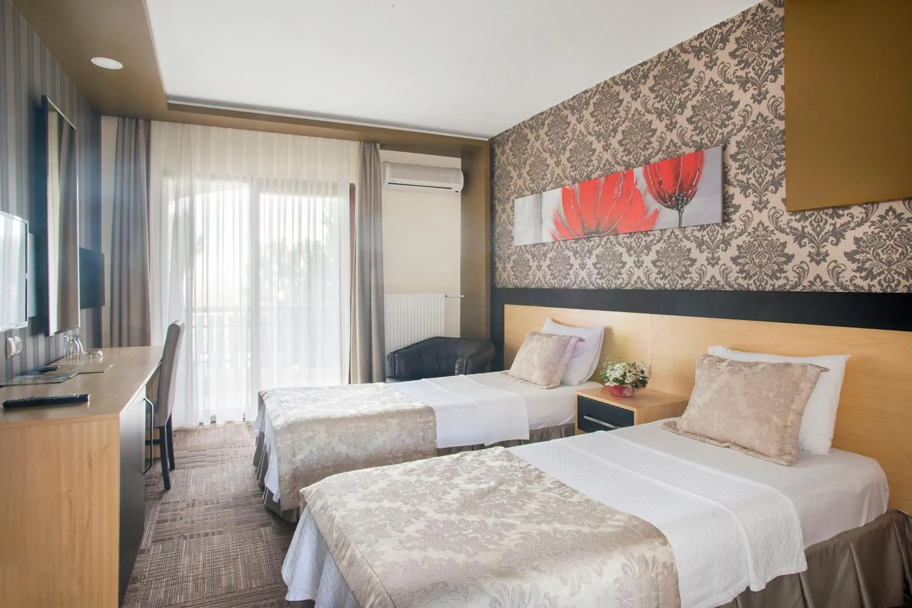 Double or Twin Room in Berksoy Hotel Double or Twin Room in Berksoy Hotel