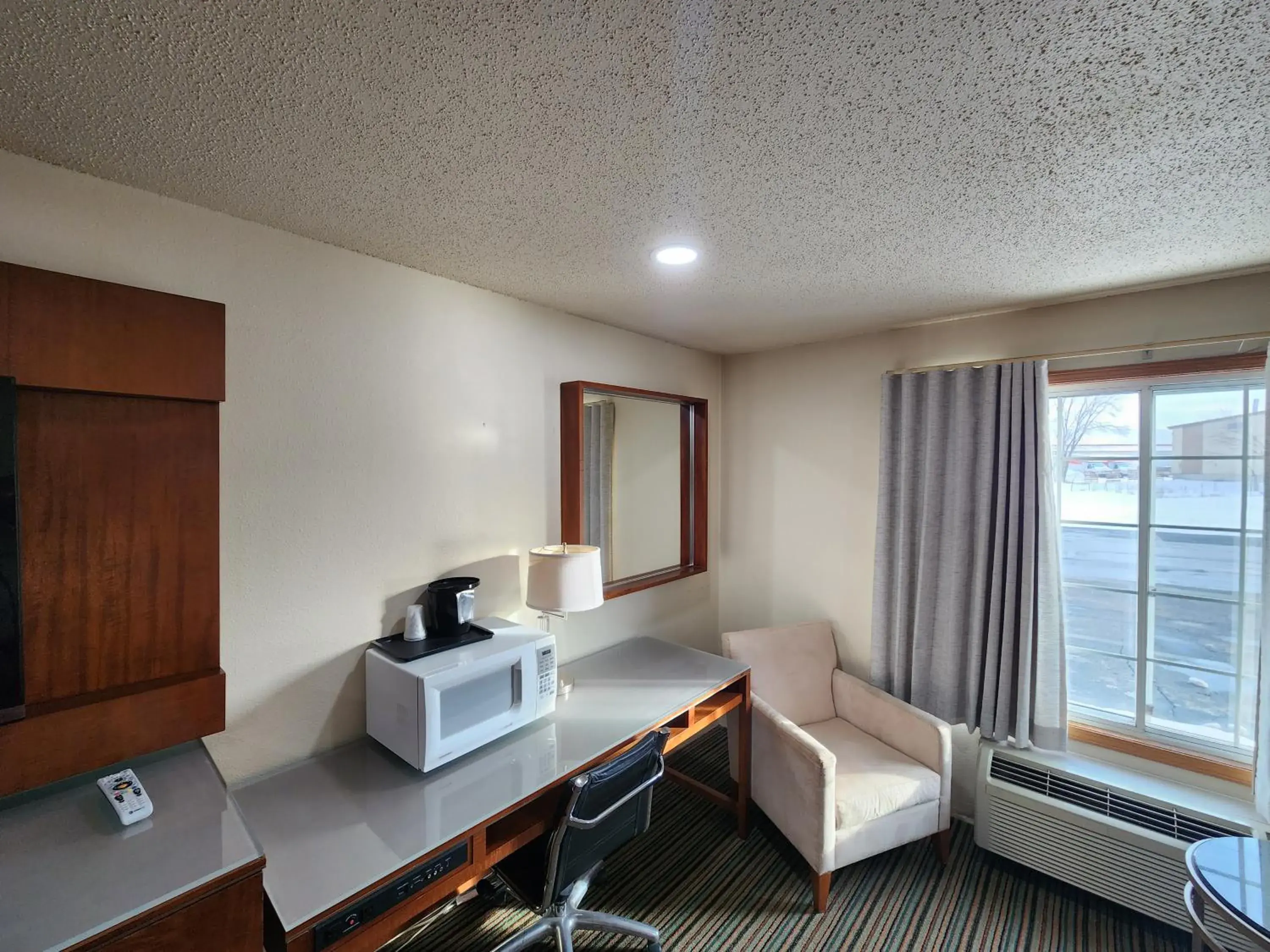 Queen Room with Two Queen Beds in Windsor Place Inn Queen Room with Two Queen Beds in Windsor Place Inn