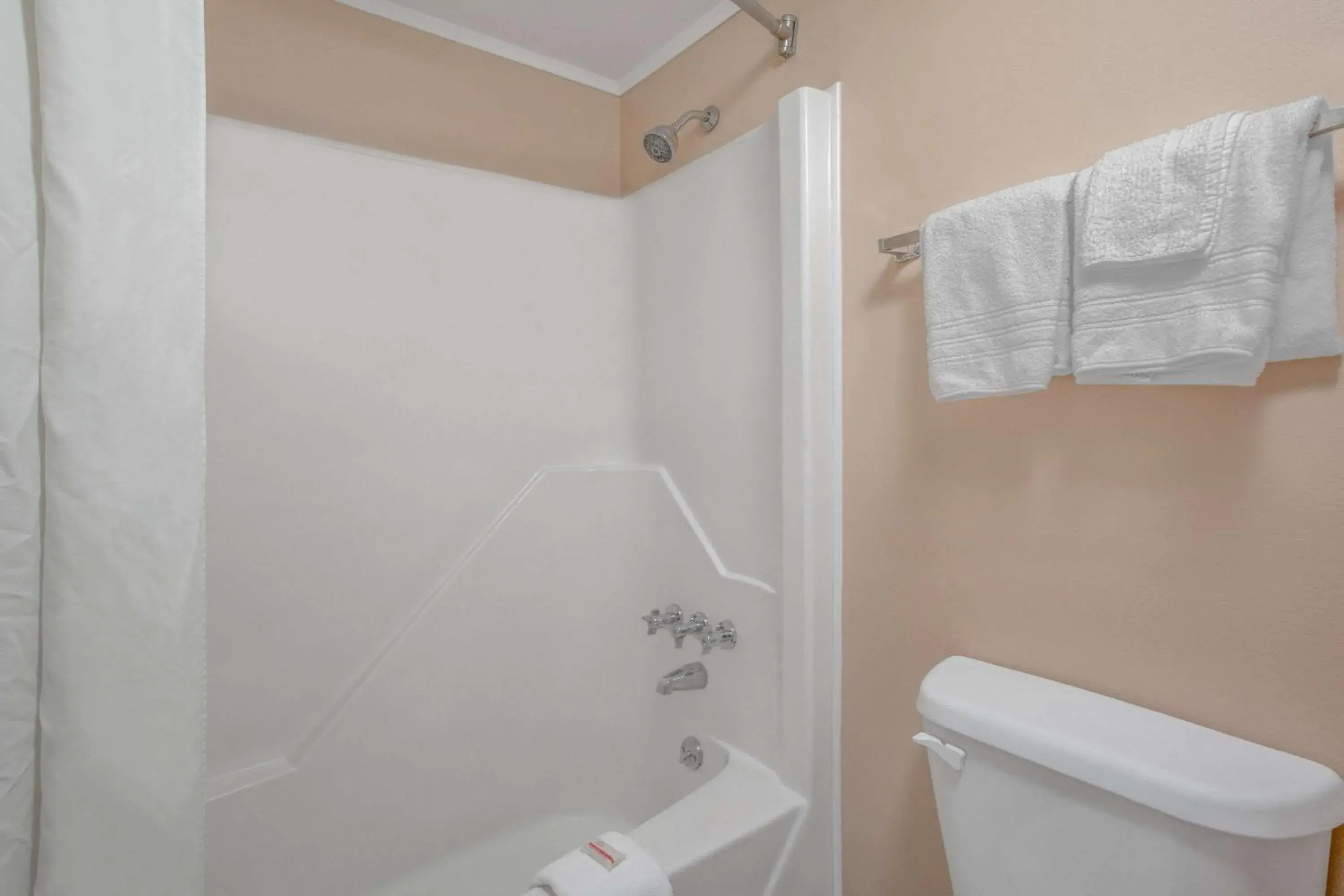 Double Room with Two Double Beds - Smoking in Super 8 by Wyndham Carlisle North Double Room with Two Double Beds - Smoking in Super 8 by Wyndham Carlisle North