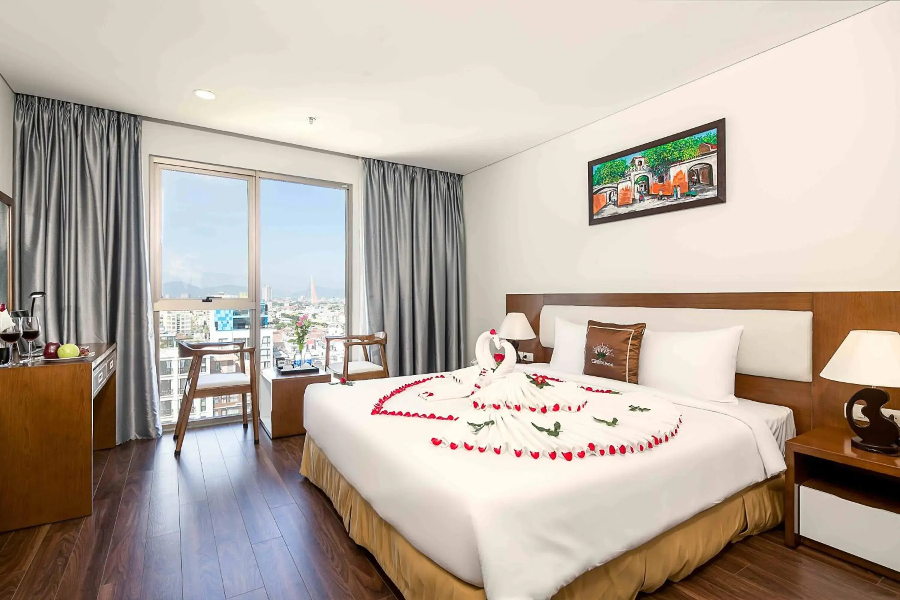 Superior Double Room with City View in Tamarind Danang Beach Hotel Superior Double Room with City View in Tamarind Danang Beach Hotel