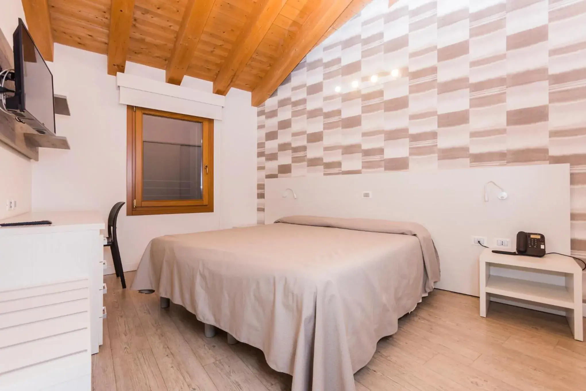 Family Suite - single occupancy - Dependence 2 in Hotel Ristorante Cigno - Camere and Aparthotel Family Suite - single occupancy - Dependence 2 in Hotel Ristorante Cigno - Camere and Aparthotel