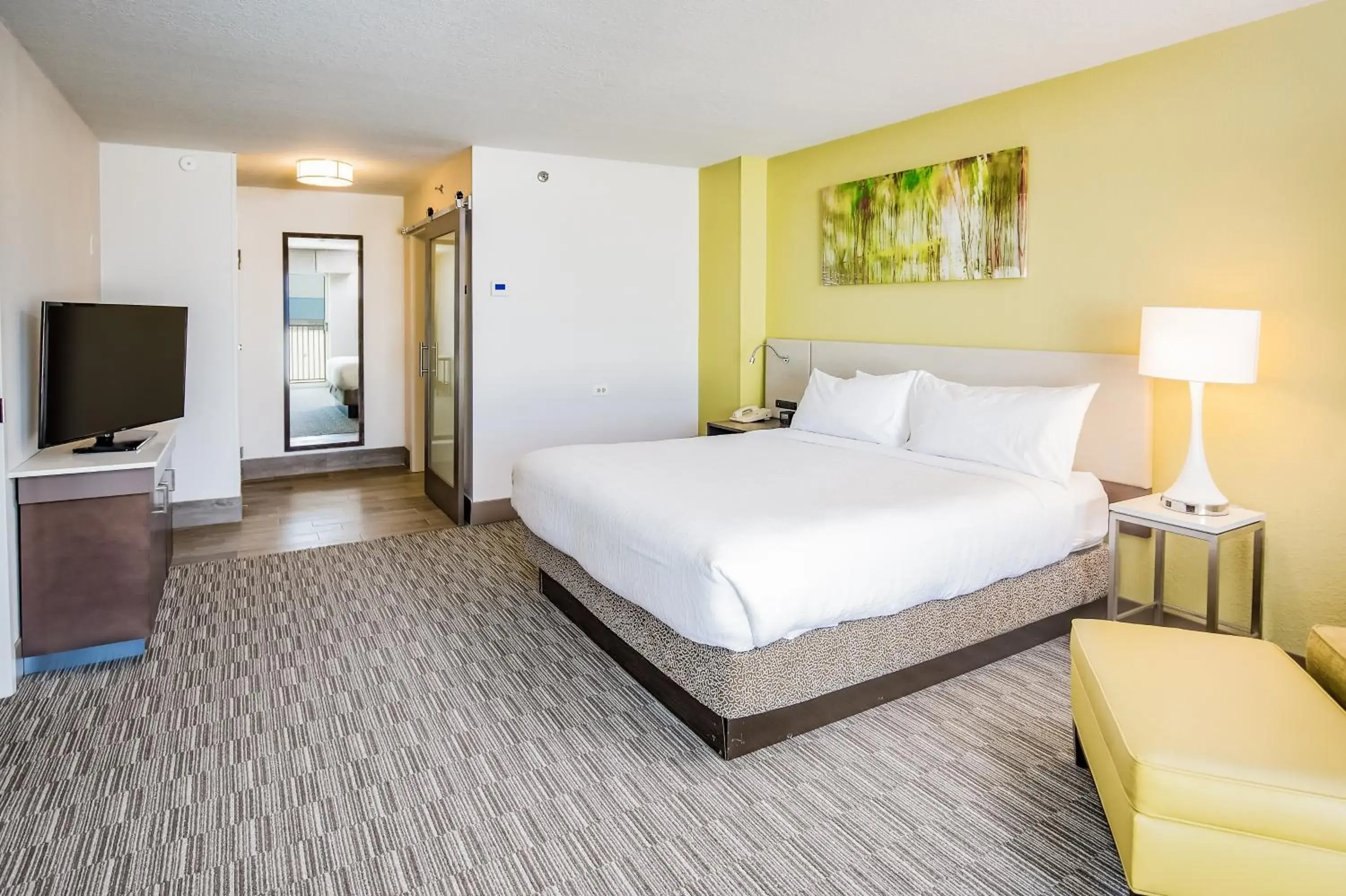 King Room with Pool View in Hilton Garden Inn Orange Beach King Room with Pool View in Hilton Garden Inn Orange Beach