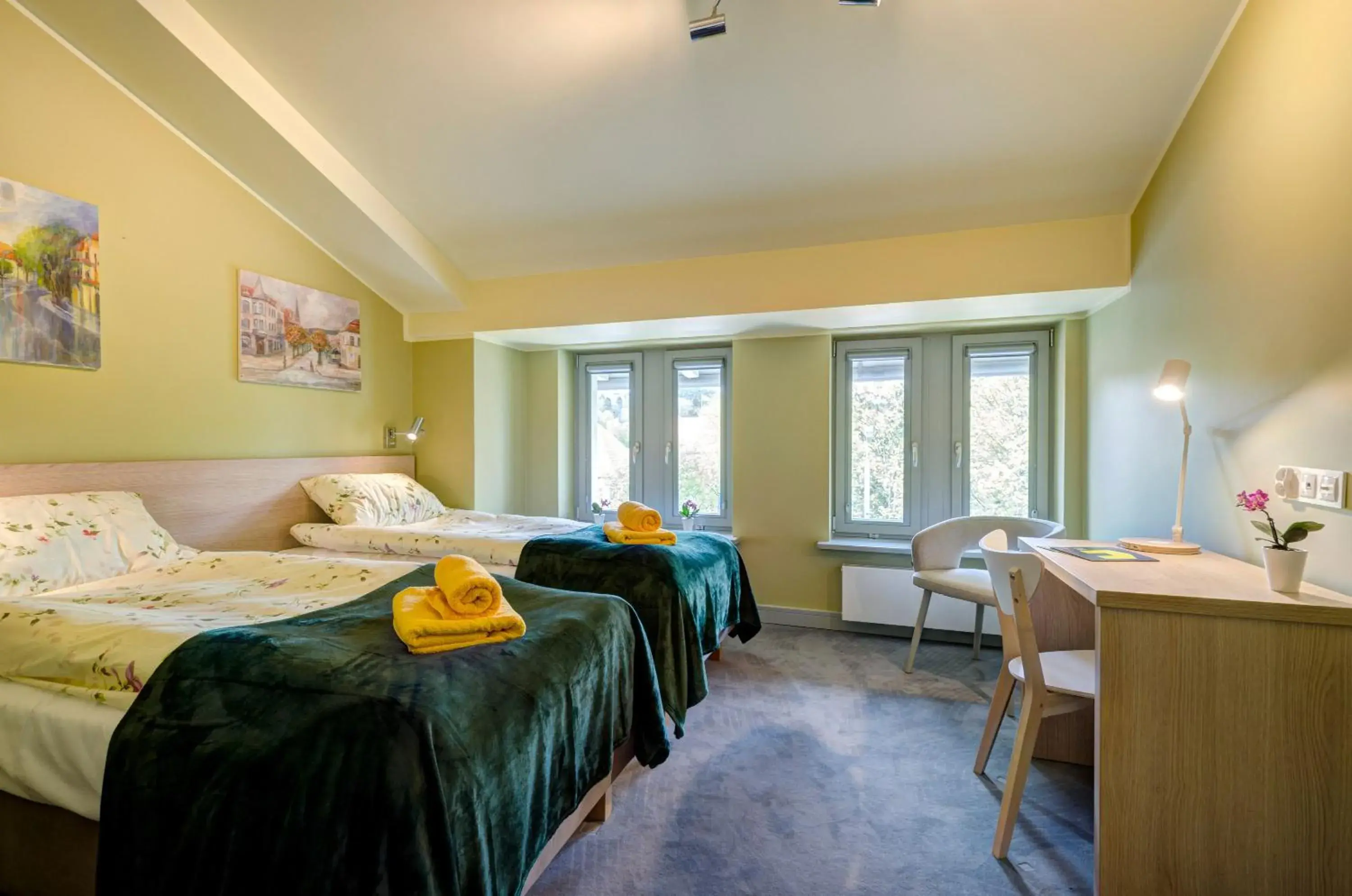 Double Room with Garden View in Ratusz B&B Double Room with Garden View in Ratusz B&B