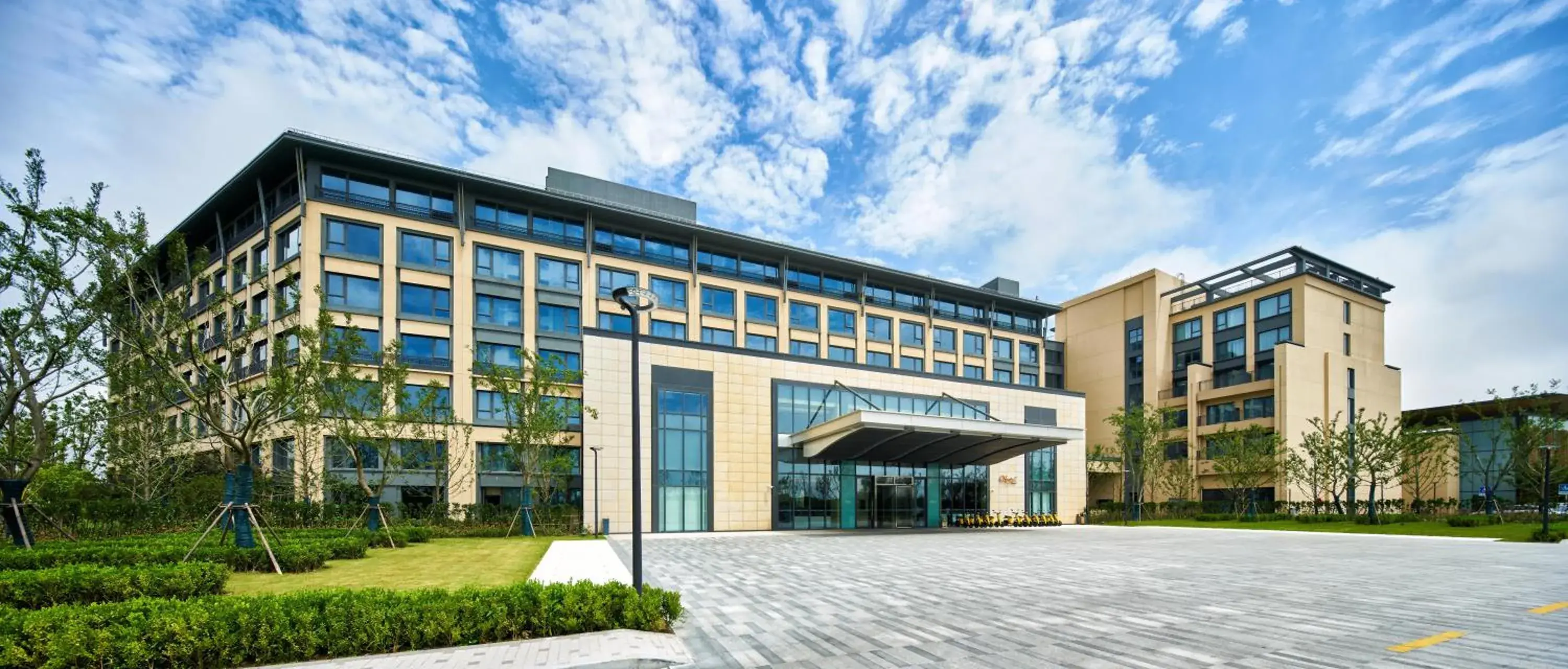 Q-Box Hotel Shanghai Sanjiagang -Offer Pudong International Airport and Disney shuttle Q-Box Hotel Shanghai Sanjiagang -Offer Pudong International Airport and Disney shuttle