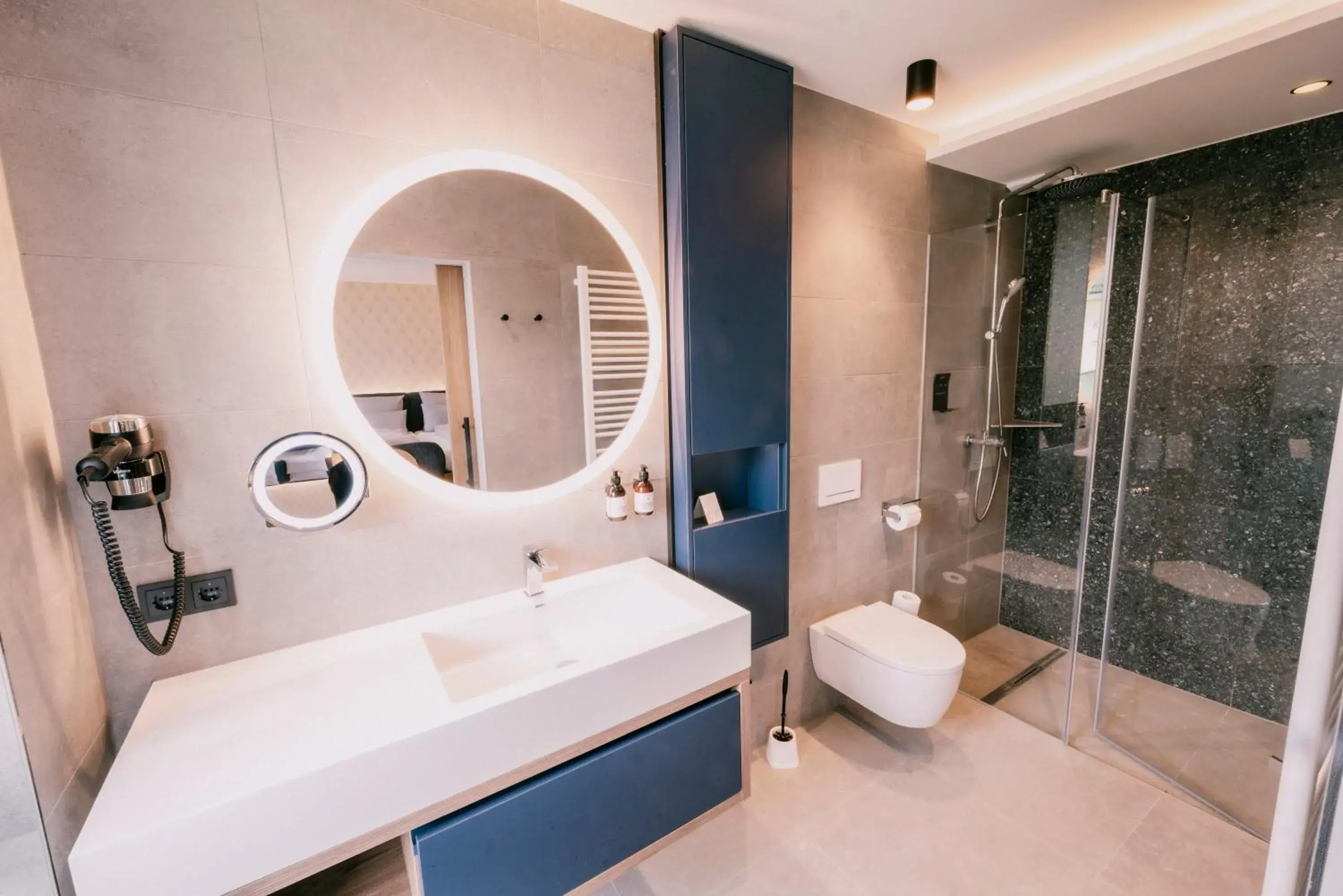 Premium double room in a traditional house - single occupancy in Holzapfel Premium double room in a traditional house - single occupancy in Holzapfel