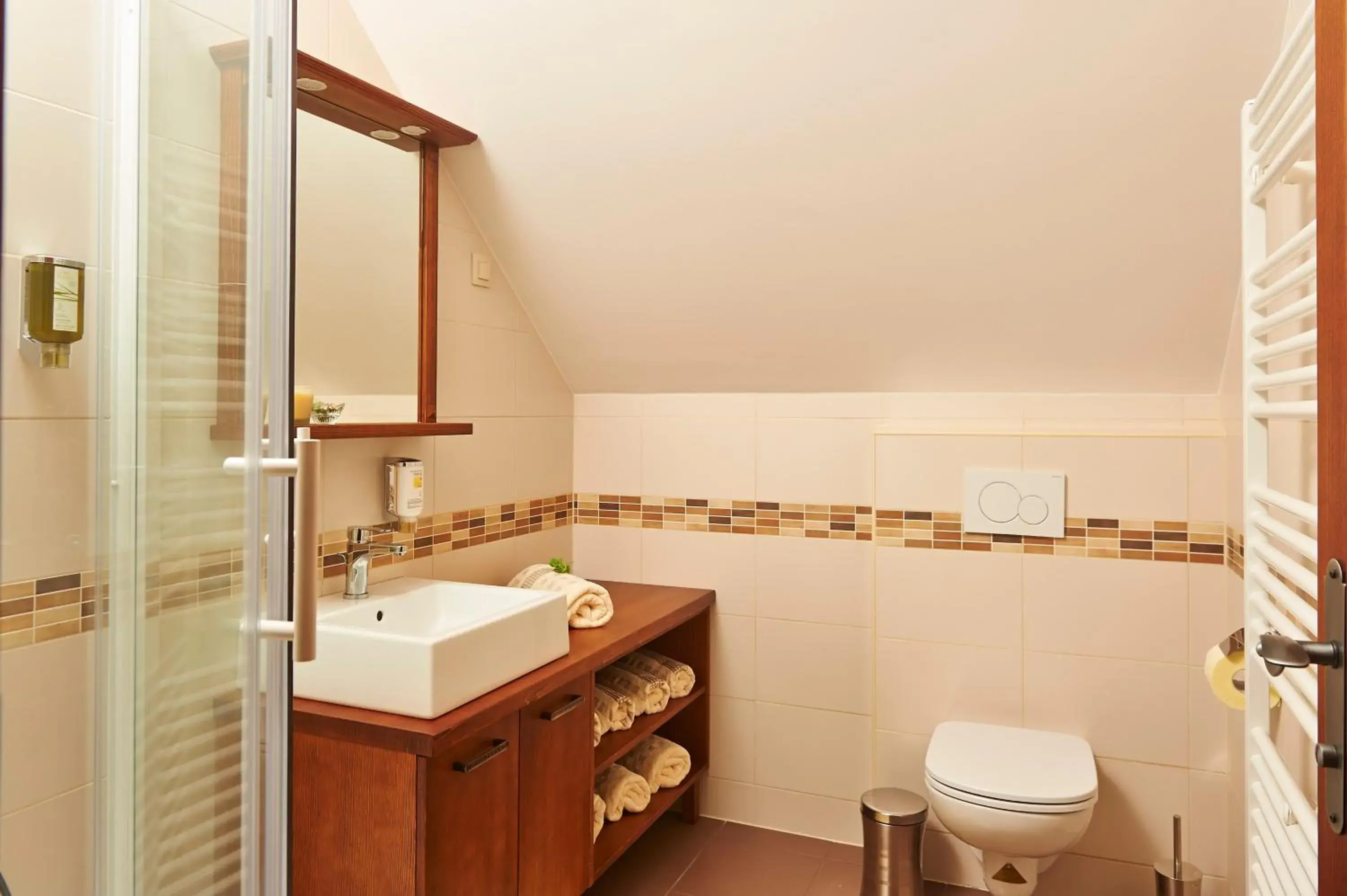 Queen Room with Balcony in Tourism Tompa Queen Room with Balcony in Tourism Tompa