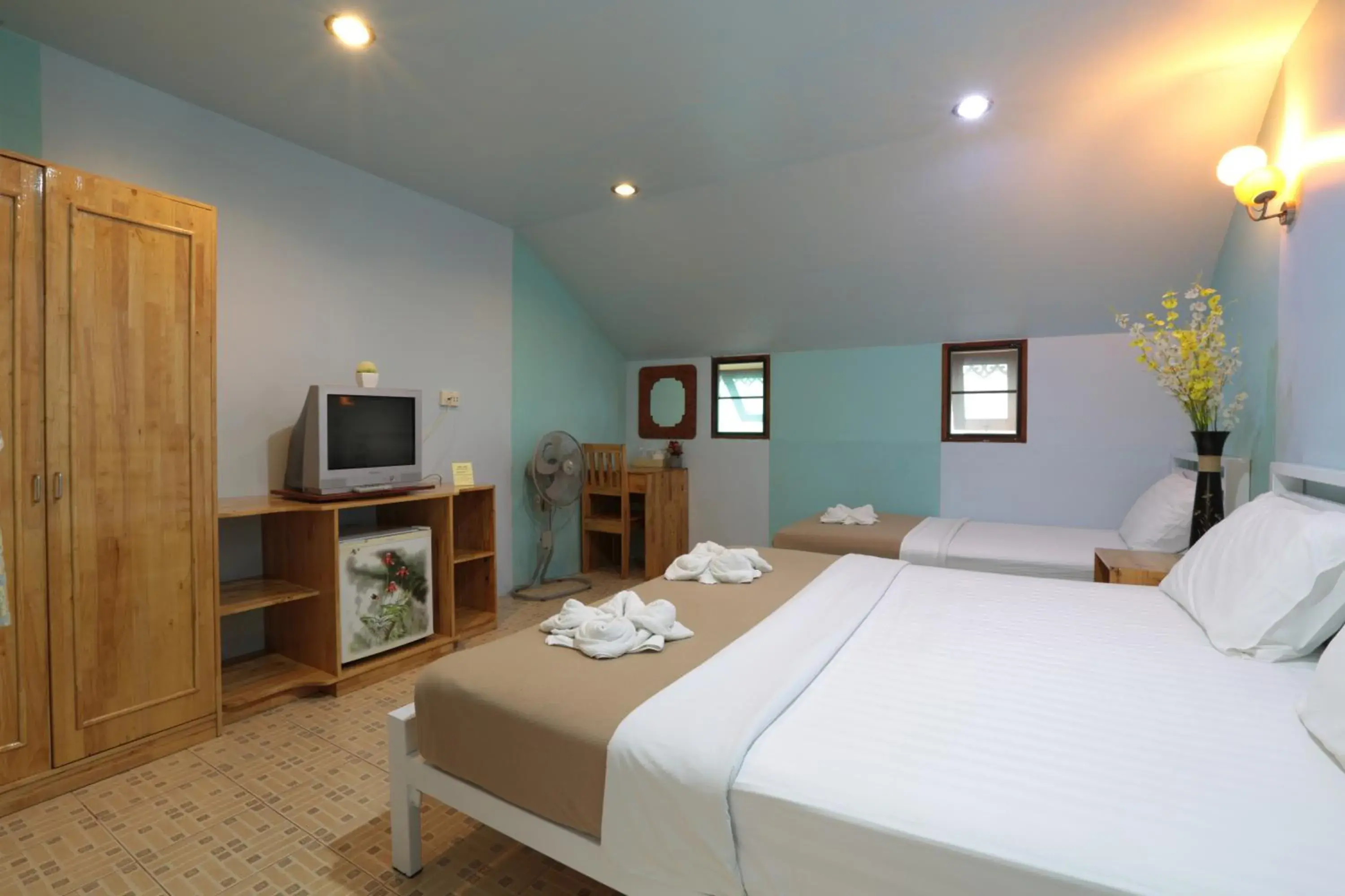 Standard Double Room with Shared Bathroom in Khun Ying House Standard Double Room with Shared Bathroom in Khun Ying House