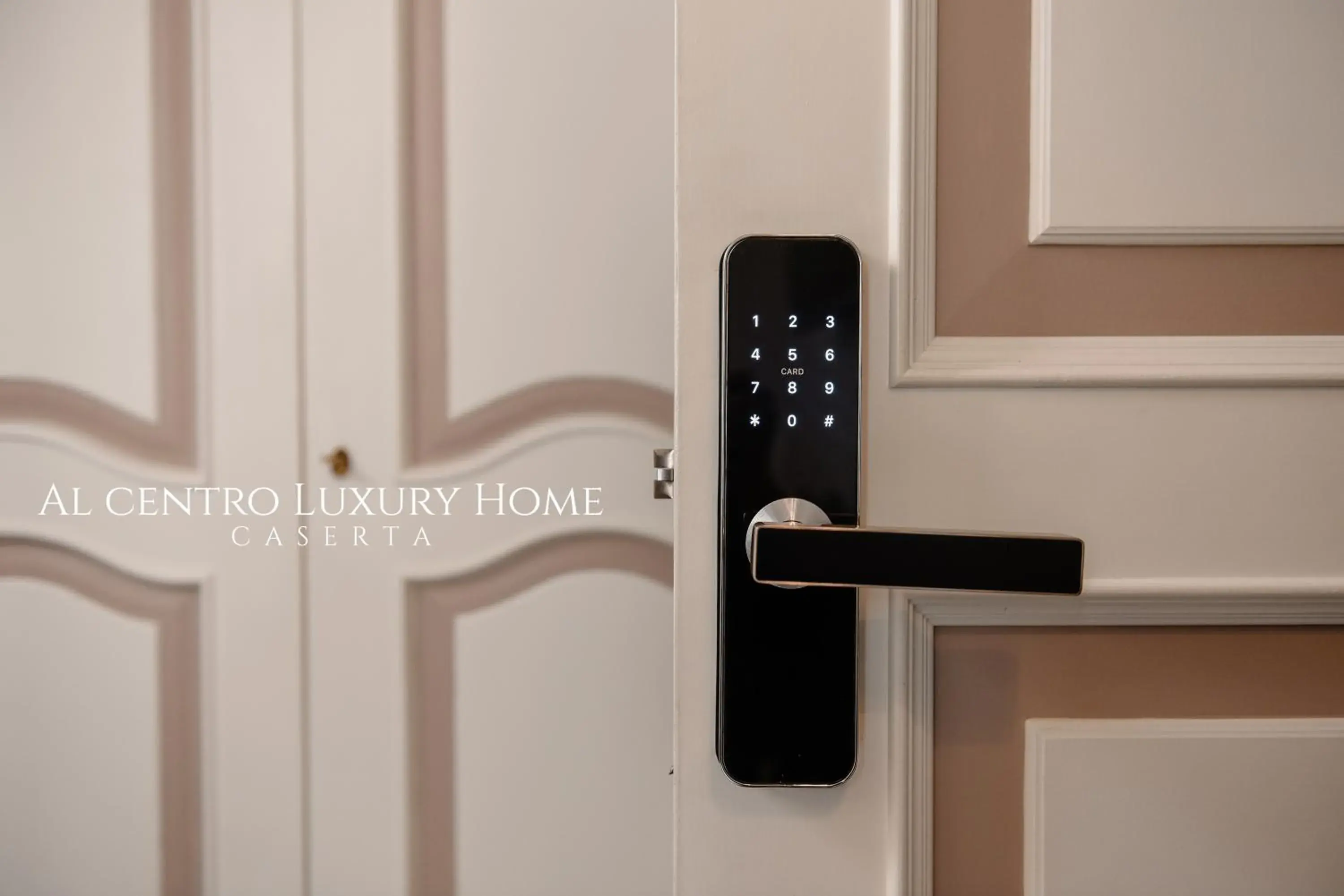 Superior King Room - single occupancy in Al centro Luxury Home Superior King Room - single occupancy in Al centro Luxury Home