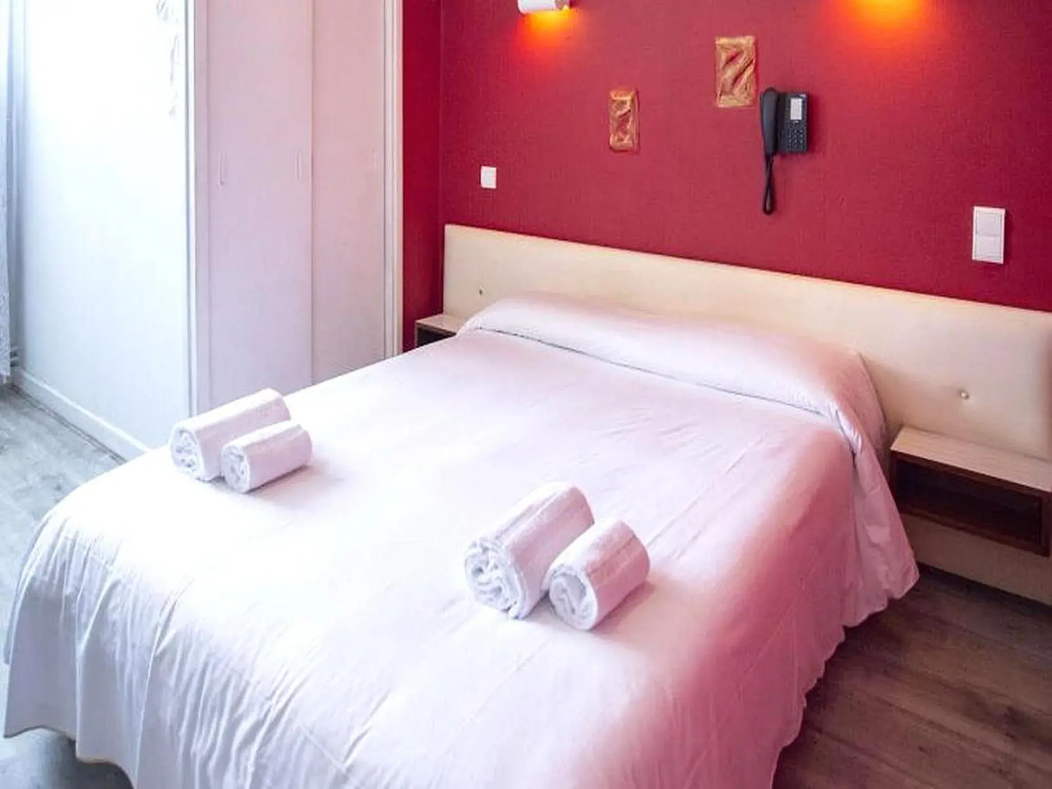 Double Room in Le Relais de la route bleue Double Room in Le Relais de la route bleue