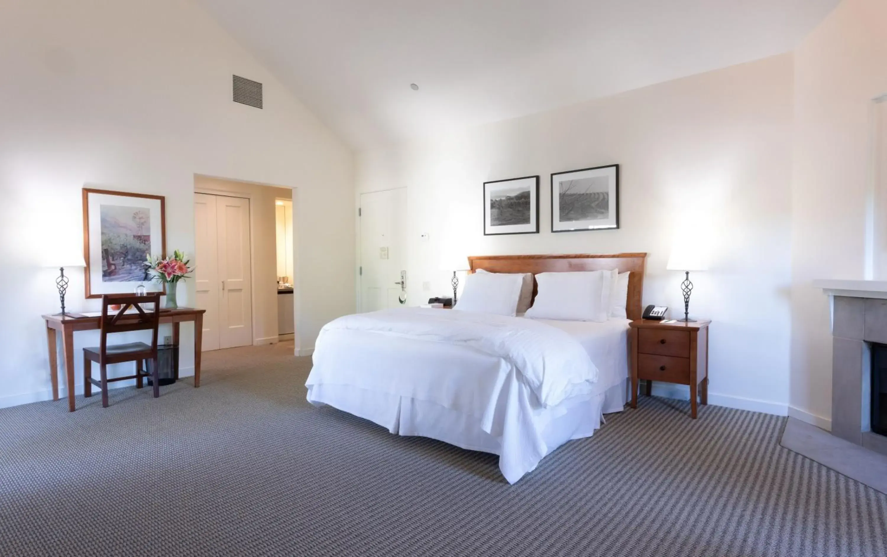 King Preferred Room in Southbridge Napa Valley King Preferred Room in Southbridge Napa Valley