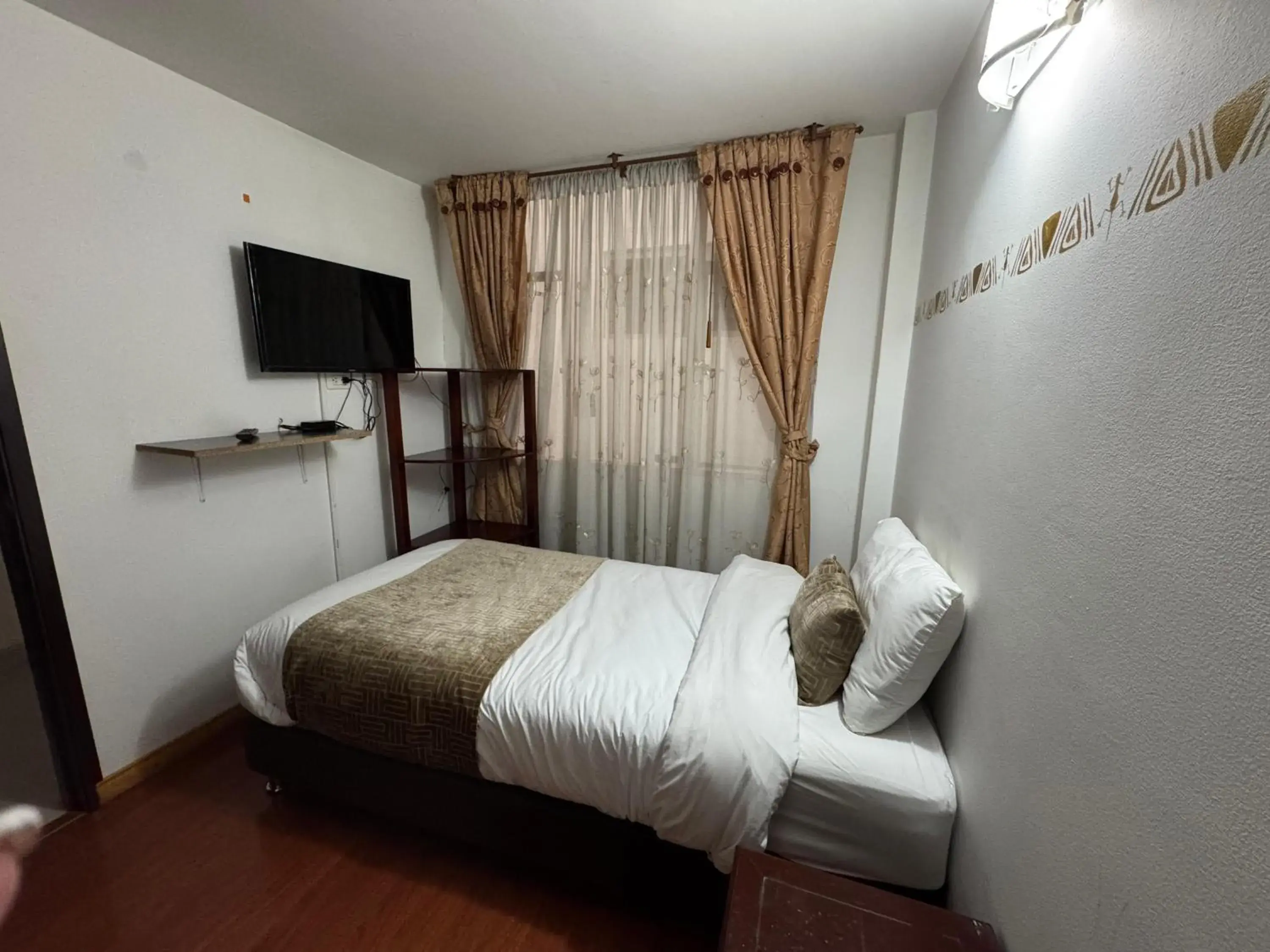 Single Room in Oporto 83 Single Room in Oporto 83