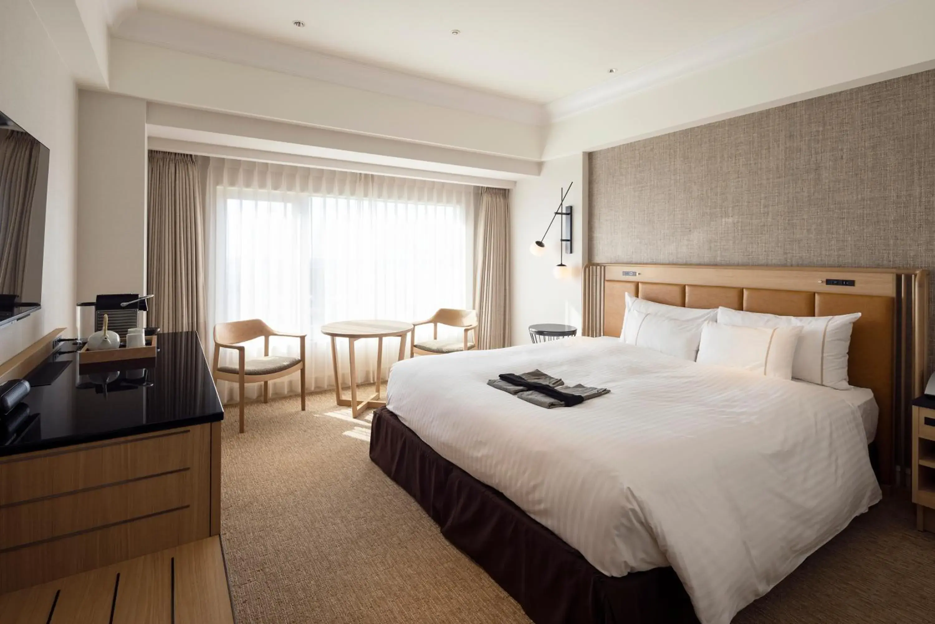 Club Double Room - Non-Smoking in Kobe Bay Sheraton Hotel & Towers Club Double Room - Non-Smoking in Kobe Bay Sheraton Hotel & Towers