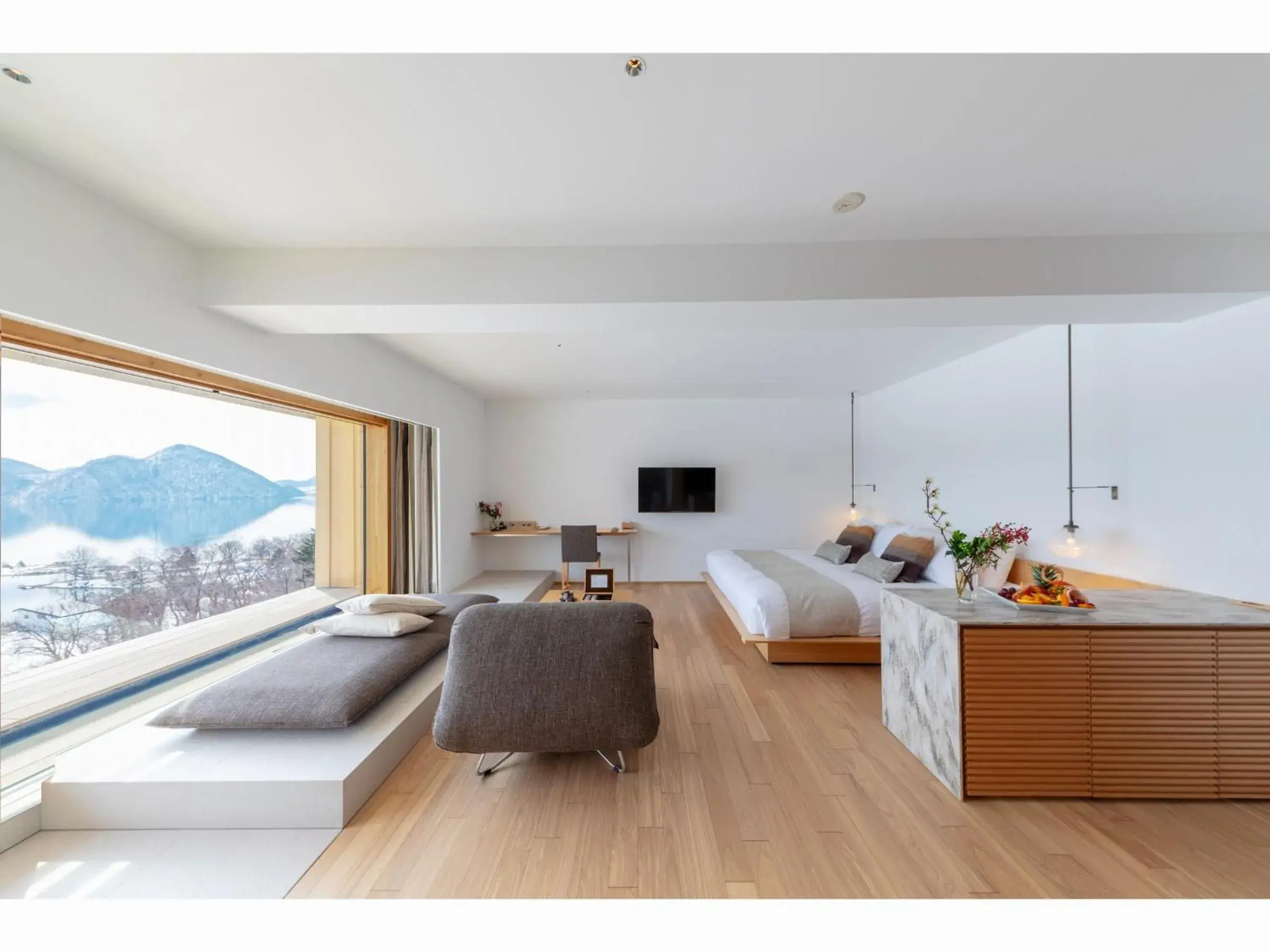 King Room with Lake View in WE Hotel Toya King Room with Lake View in WE Hotel Toya