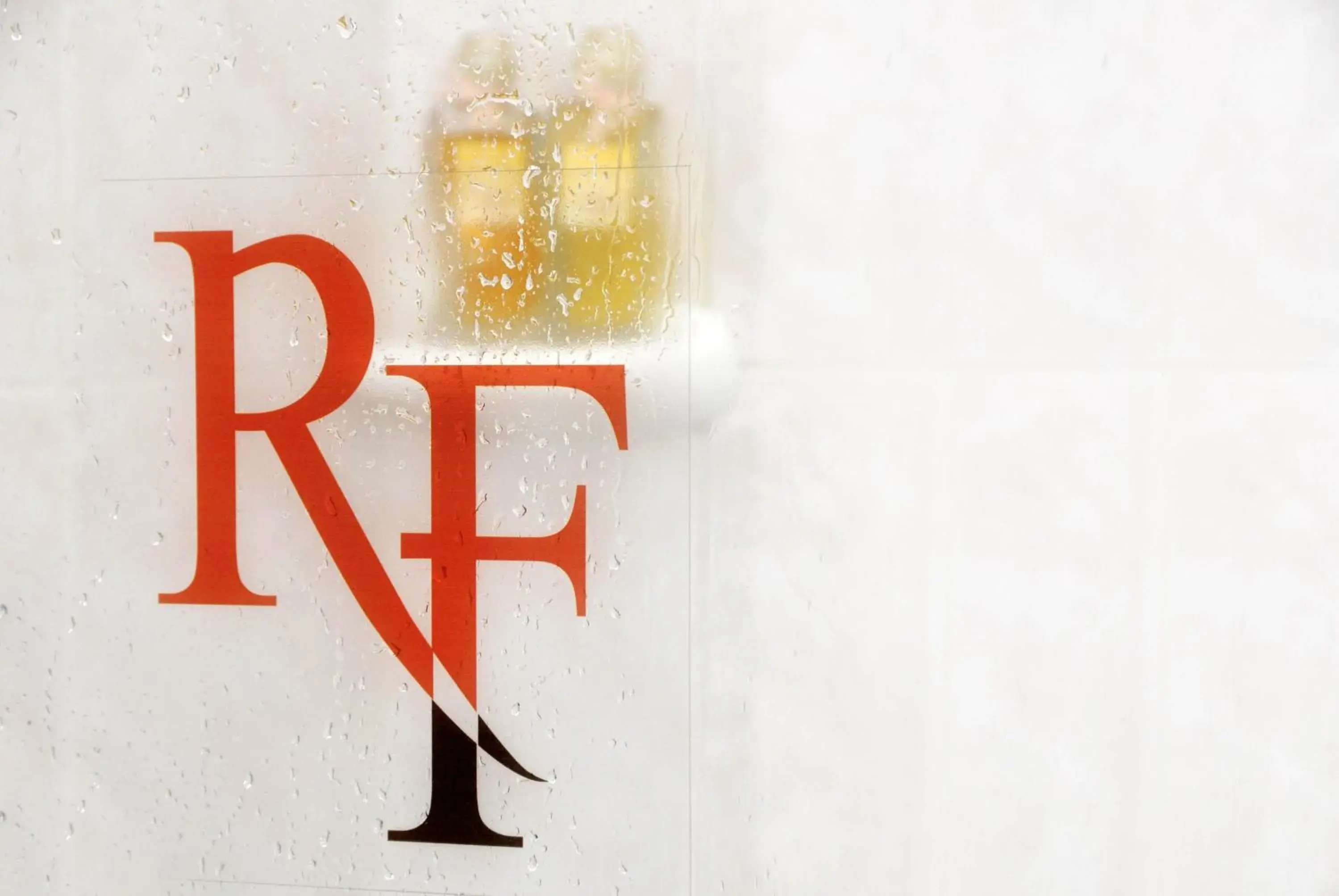 Standard Twin Room in Ferrinho Standard Twin Room in Ferrinho