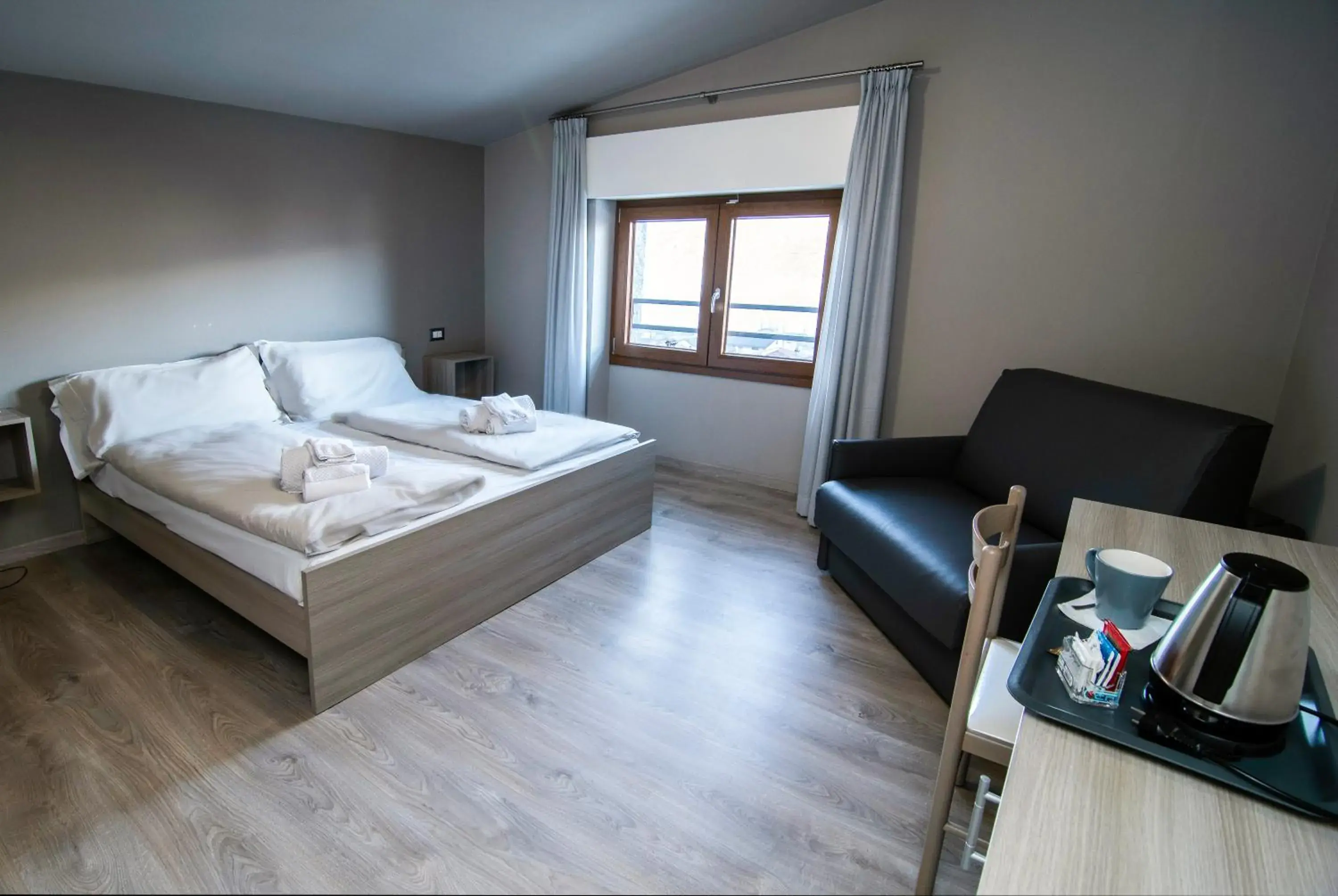 Queen Room - Disability Access in Hotel Saligari Queen Room - Disability Access in Hotel Saligari