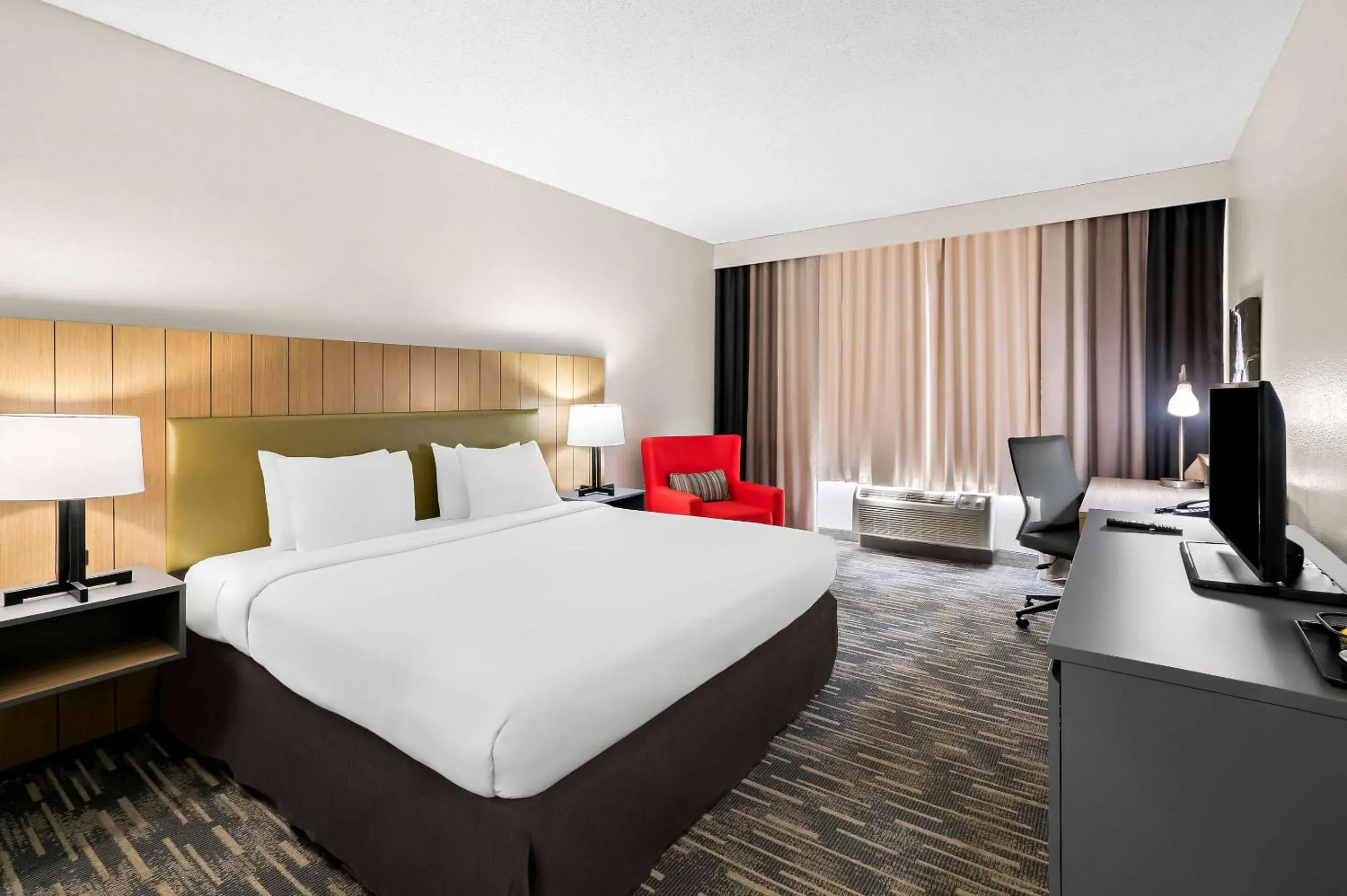 King Room - Non-Smoking in Country Inn & Suites by Radisson, Columbia Airport, SC King Room - Non-Smoking in Country Inn & Suites by Radisson, Columbia Airport, SC