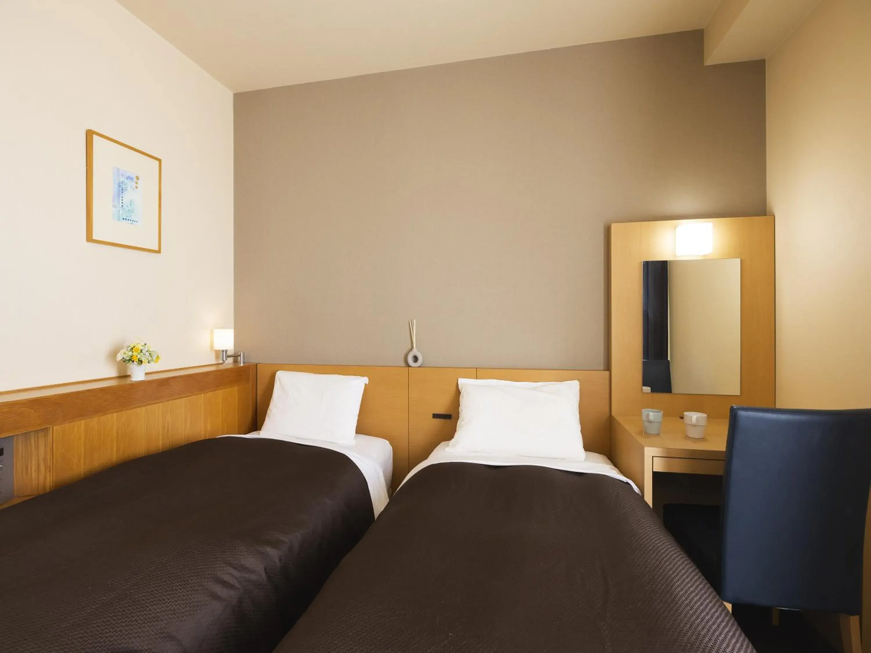 Economy Twin Room - single occupancy - Non-Smoking in Urawa Washington Hotel Economy Twin Room - single occupancy - Non-Smoking in Urawa Washington Hotel