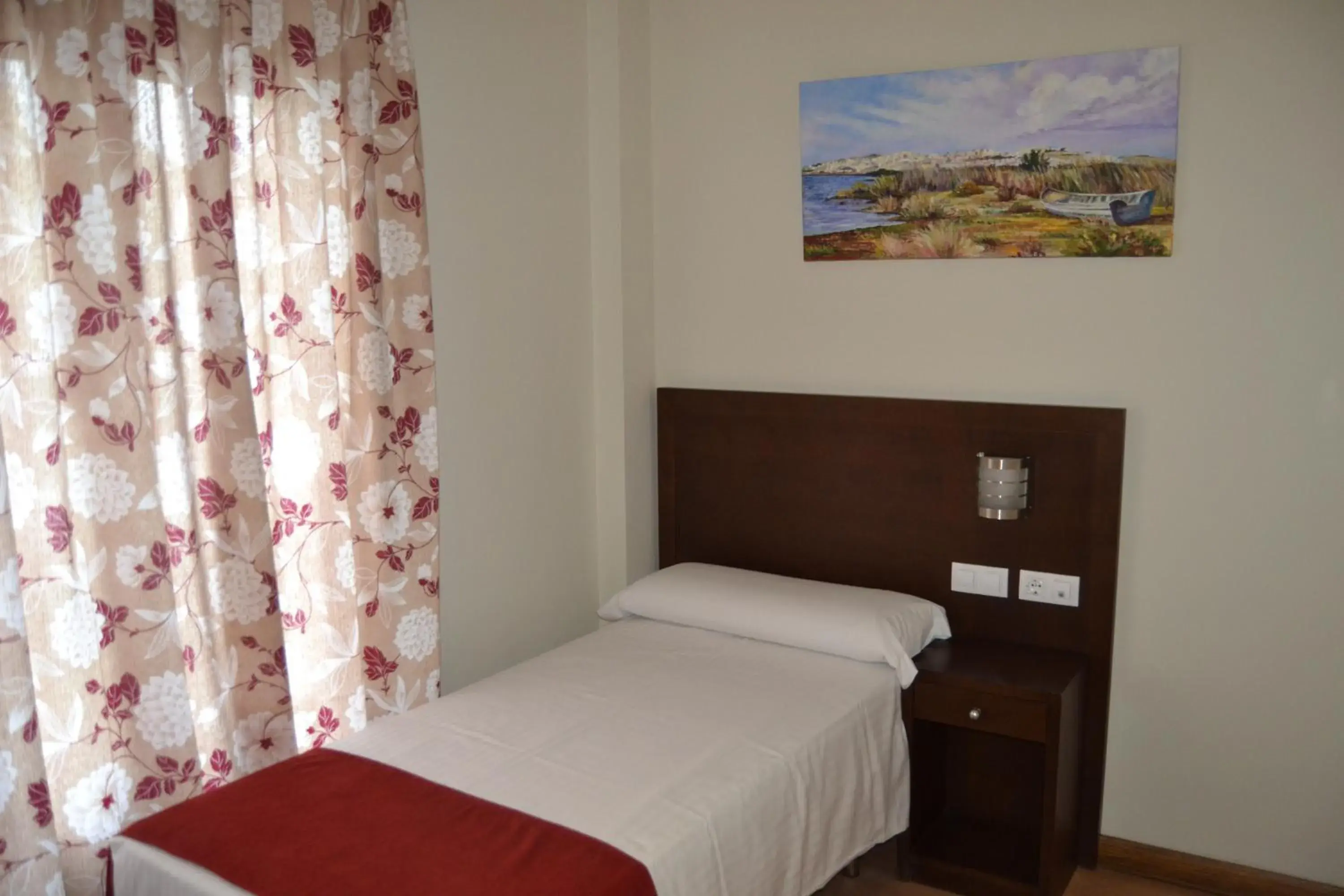 Single Room - single occupancy - Disability Access in Hostal Al-Andalus Single Room - single occupancy - Disability Access in Hostal Al-Andalus
