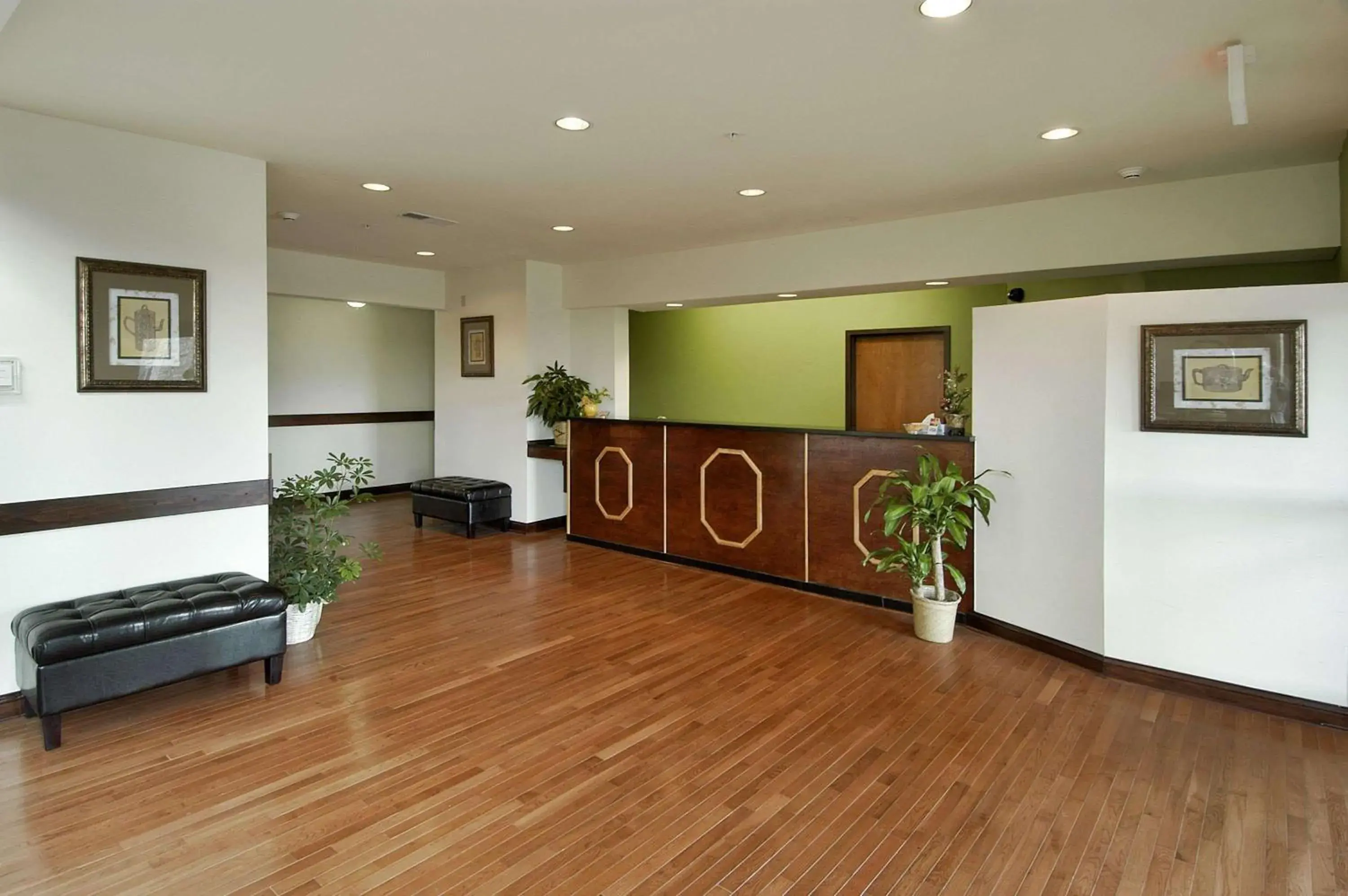 Super 8 by Wyndham Bowling Green North Super 8 by Wyndham Bowling Green North