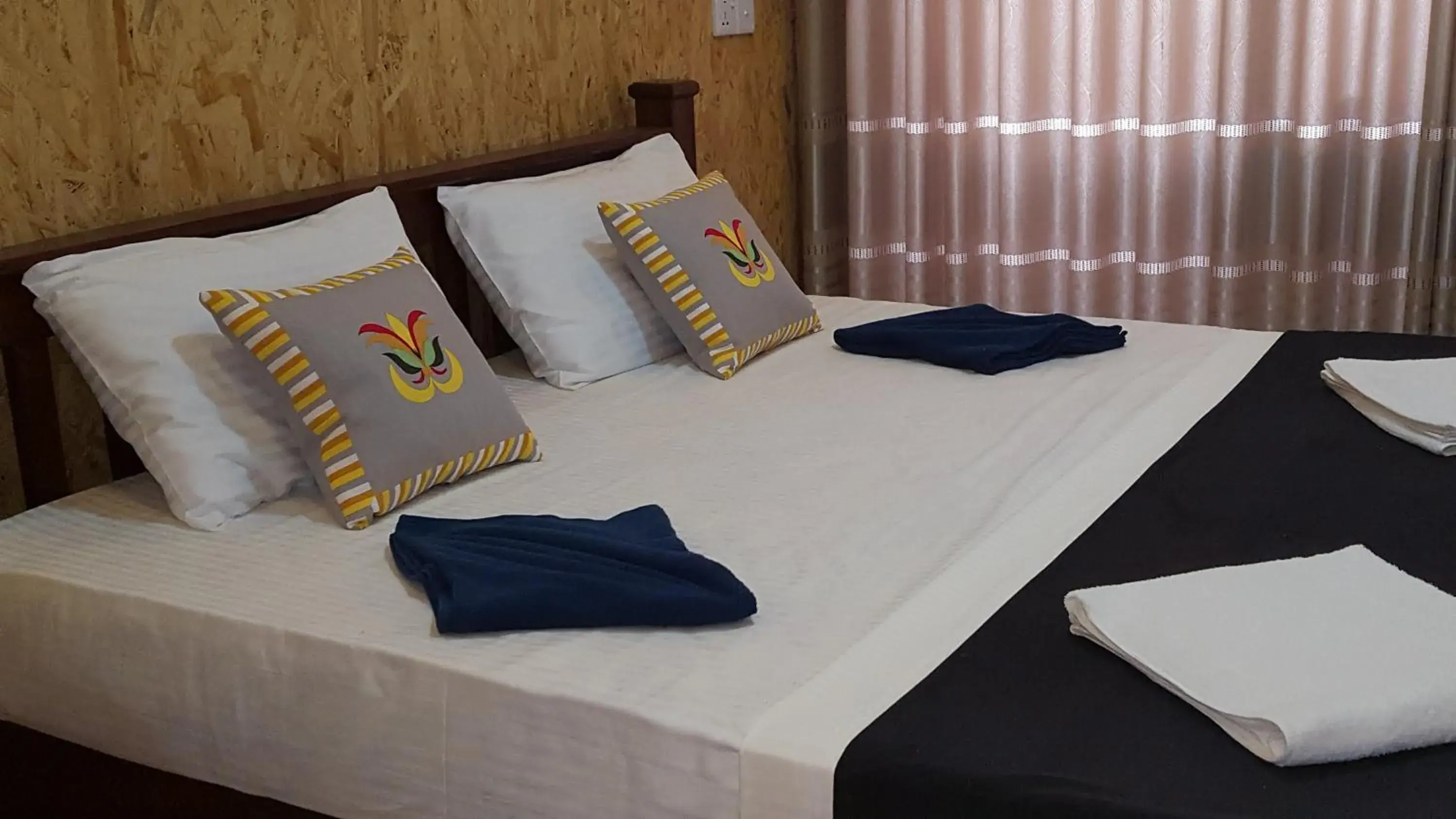 Deluxe Double or Twin Room with Balcony - single occupancy in Ella Nature Life Guest & Resturant Deluxe Double or Twin Room with Balcony - single occupancy in Ella Nature Life Guest & Resturant