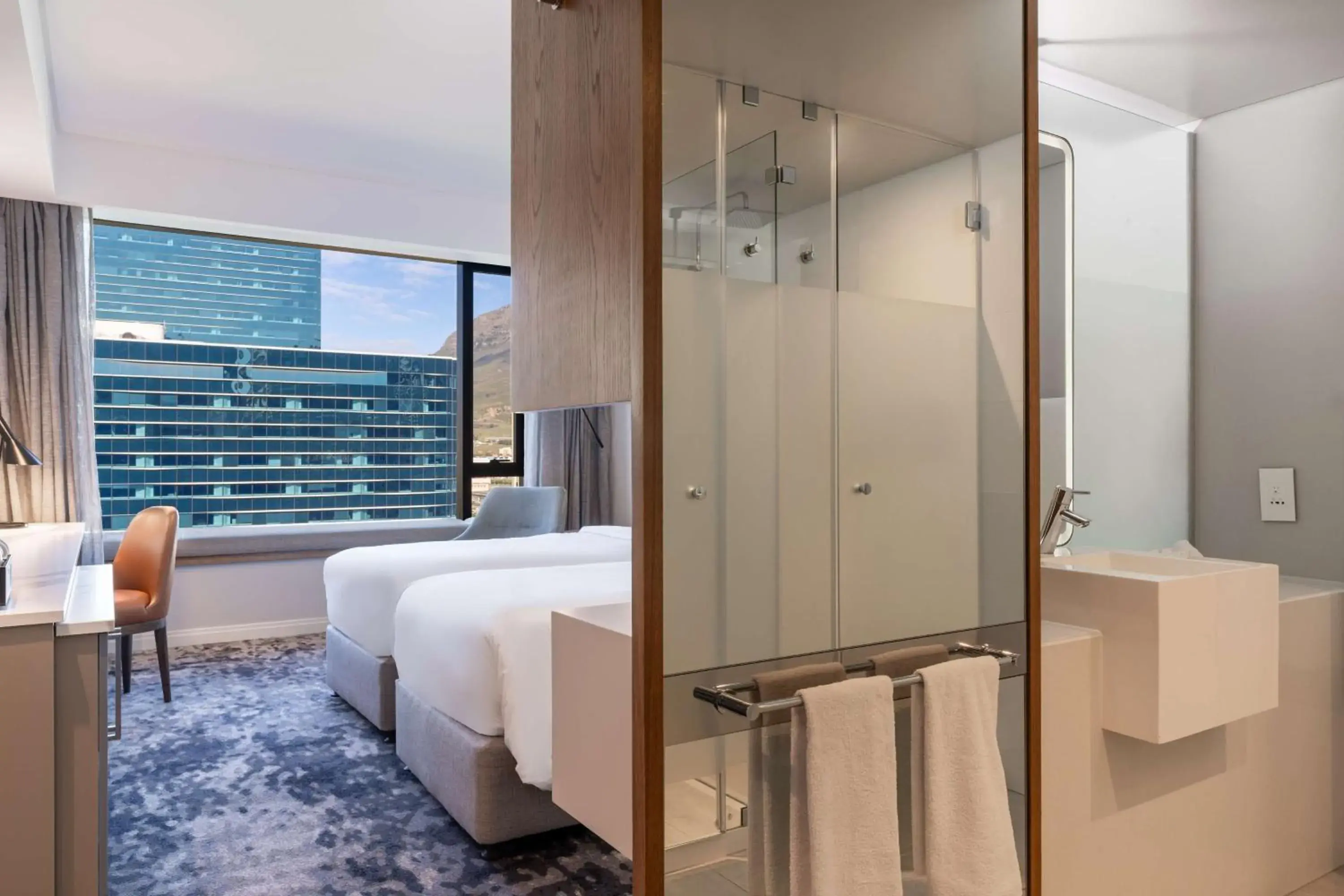 Premium Room with Mountain View in Radisson Hotel Cape Town Foreshore Premium Room with Mountain View in Radisson Hotel Cape Town Foreshore