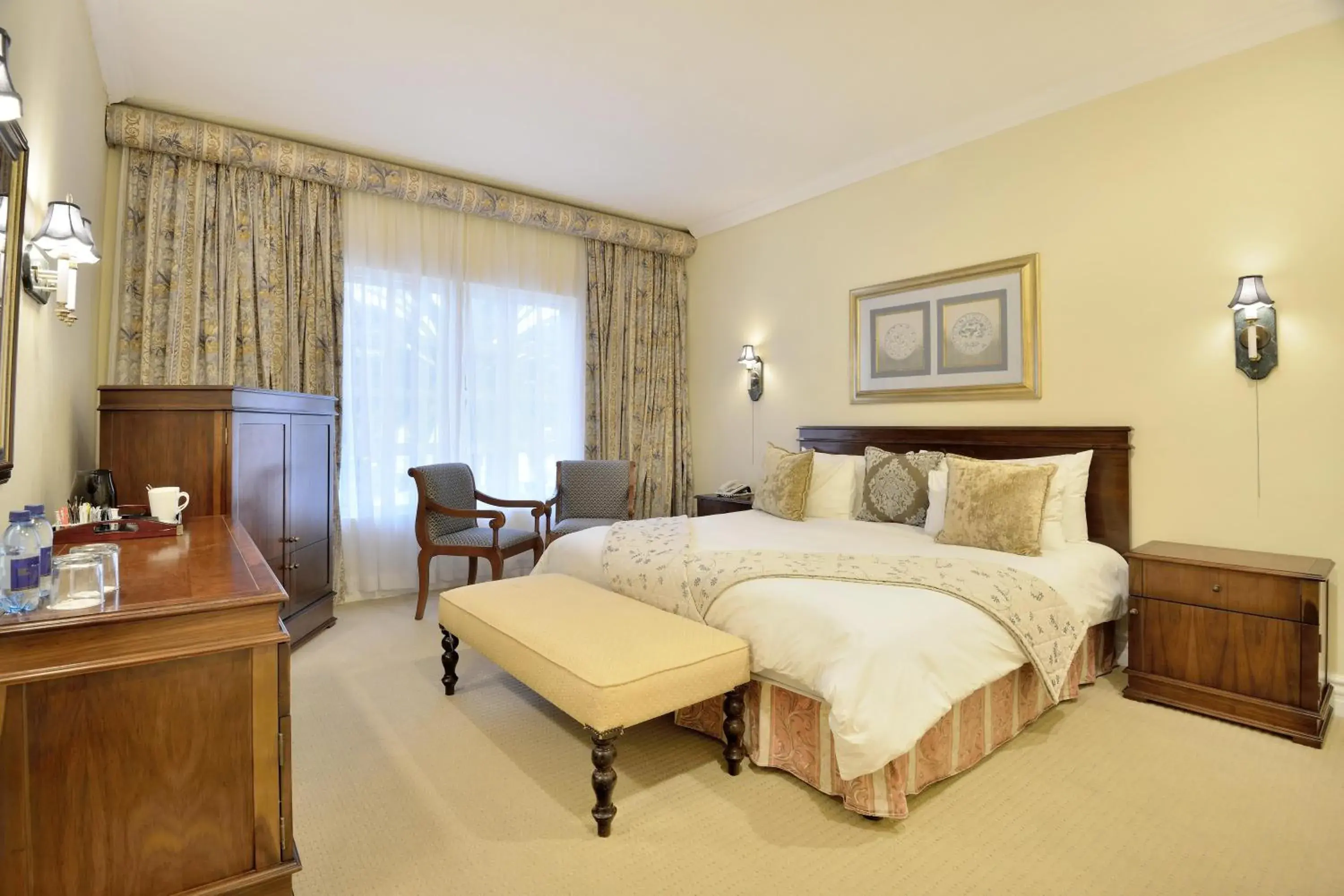 King Suite - single occupancy in Swakopmund Hotel & Entertainment Centre King Suite - single occupancy in Swakopmund Hotel & Entertainment Centre