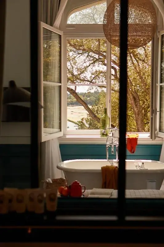 King Suite with Sea View in Le Nessay King Suite with Sea View in Le Nessay