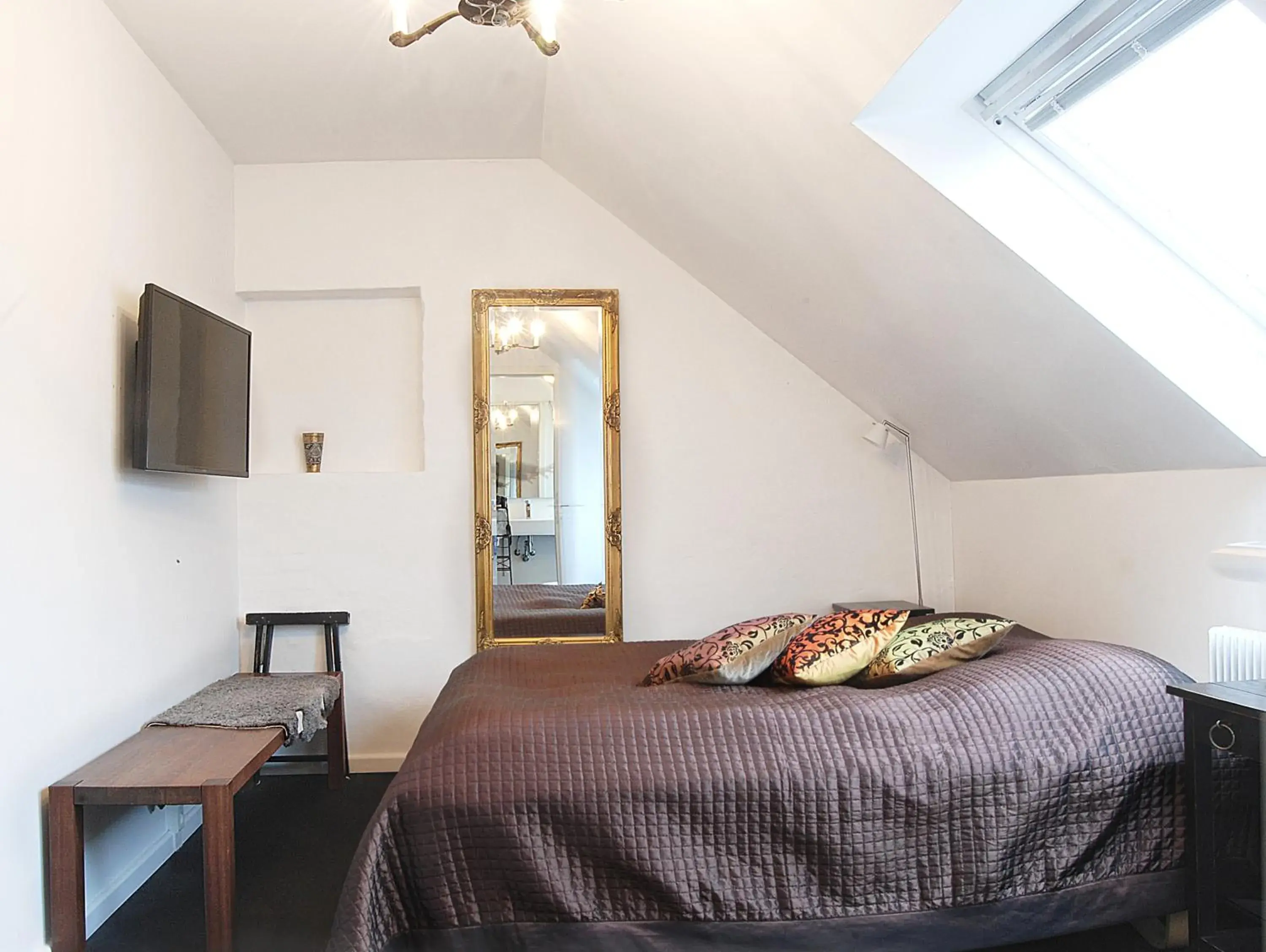 Superior Double Room - single occupancy in Nørre Vissing Kro Superior Double Room - single occupancy in Nørre Vissing Kro