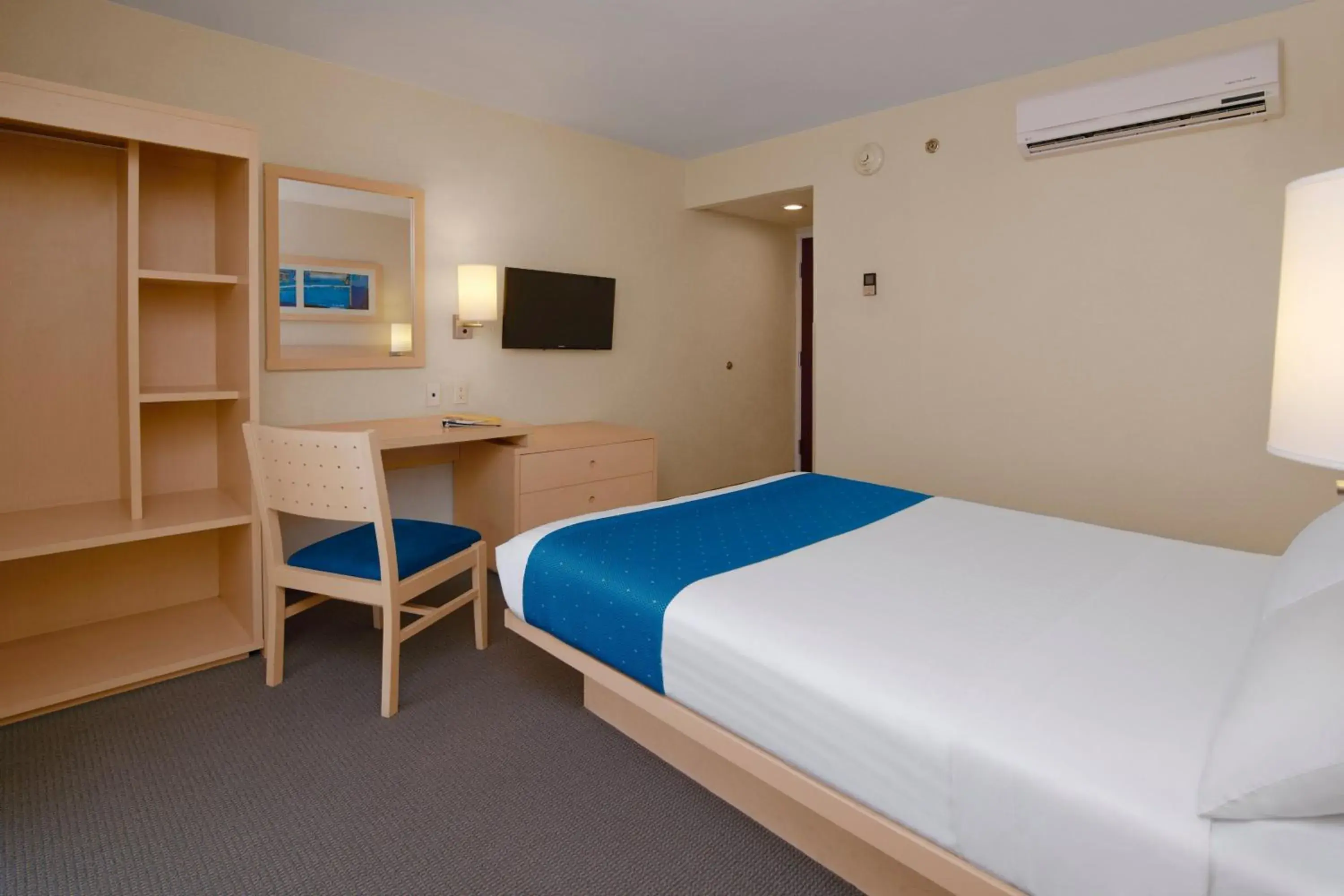 Queen Room in City Express by Marriott Puebla FINSA Queen Room in City Express by Marriott Puebla FINSA