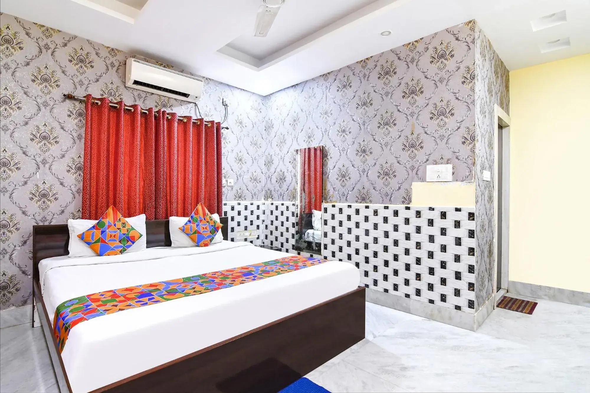 Deluxe Room - single occupancy in FabHotel Saltlake Palace - Nr Anandlok Hospital Deluxe Room - single occupancy in FabHotel Saltlake Palace - Nr Anandlok Hospital