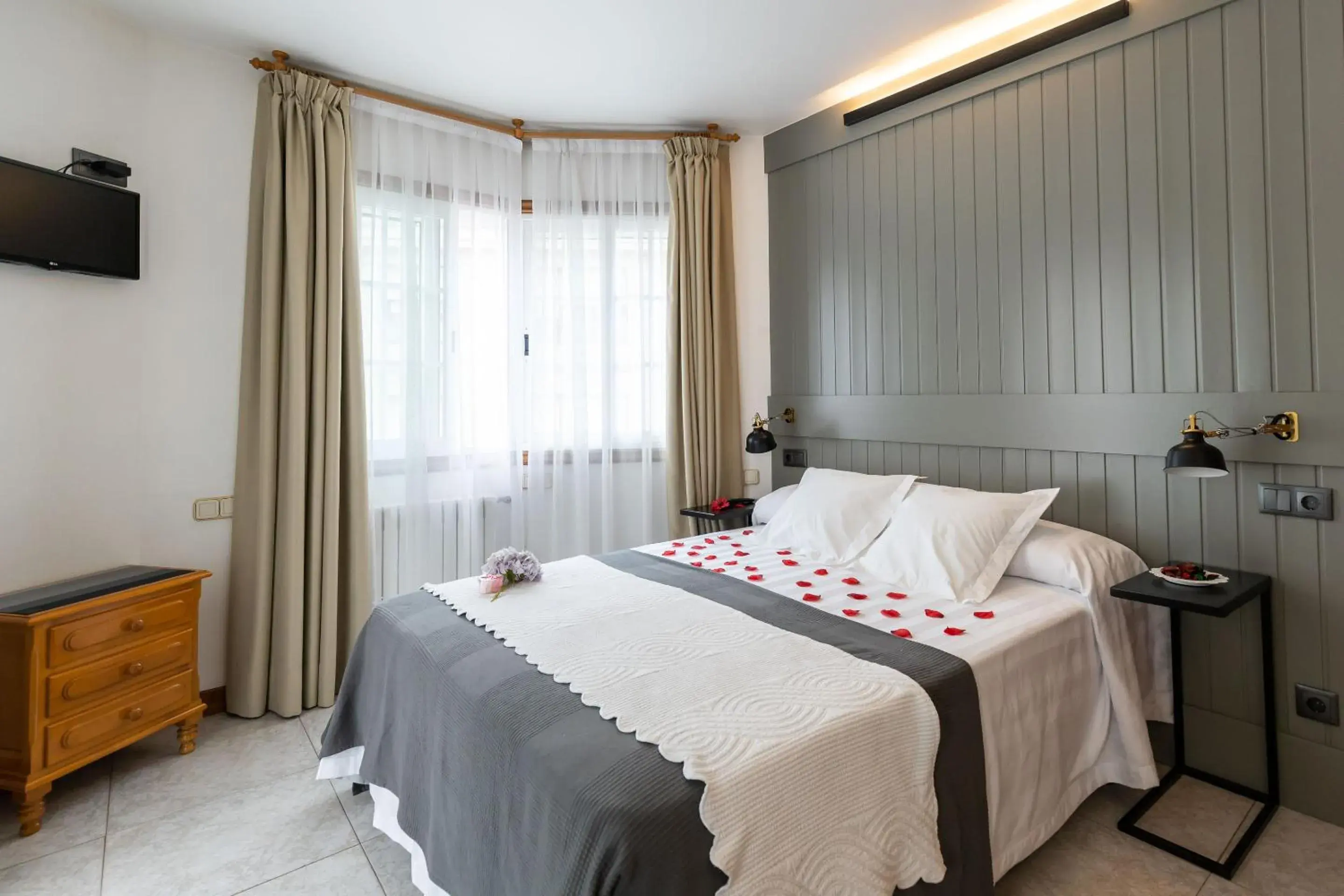 Double or Twin Room with Balcony in Hotel Panadeiramar Double or Twin Room with Balcony in Hotel Panadeiramar