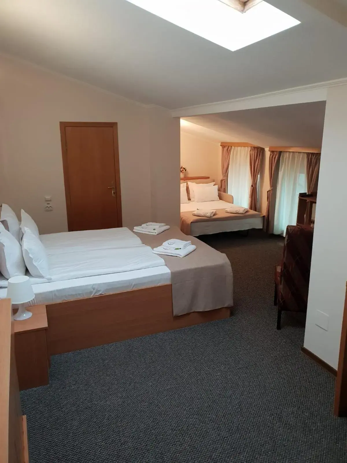 Family Suite in Bucharest Downtown Inn Family Suite in Bucharest Downtown Inn