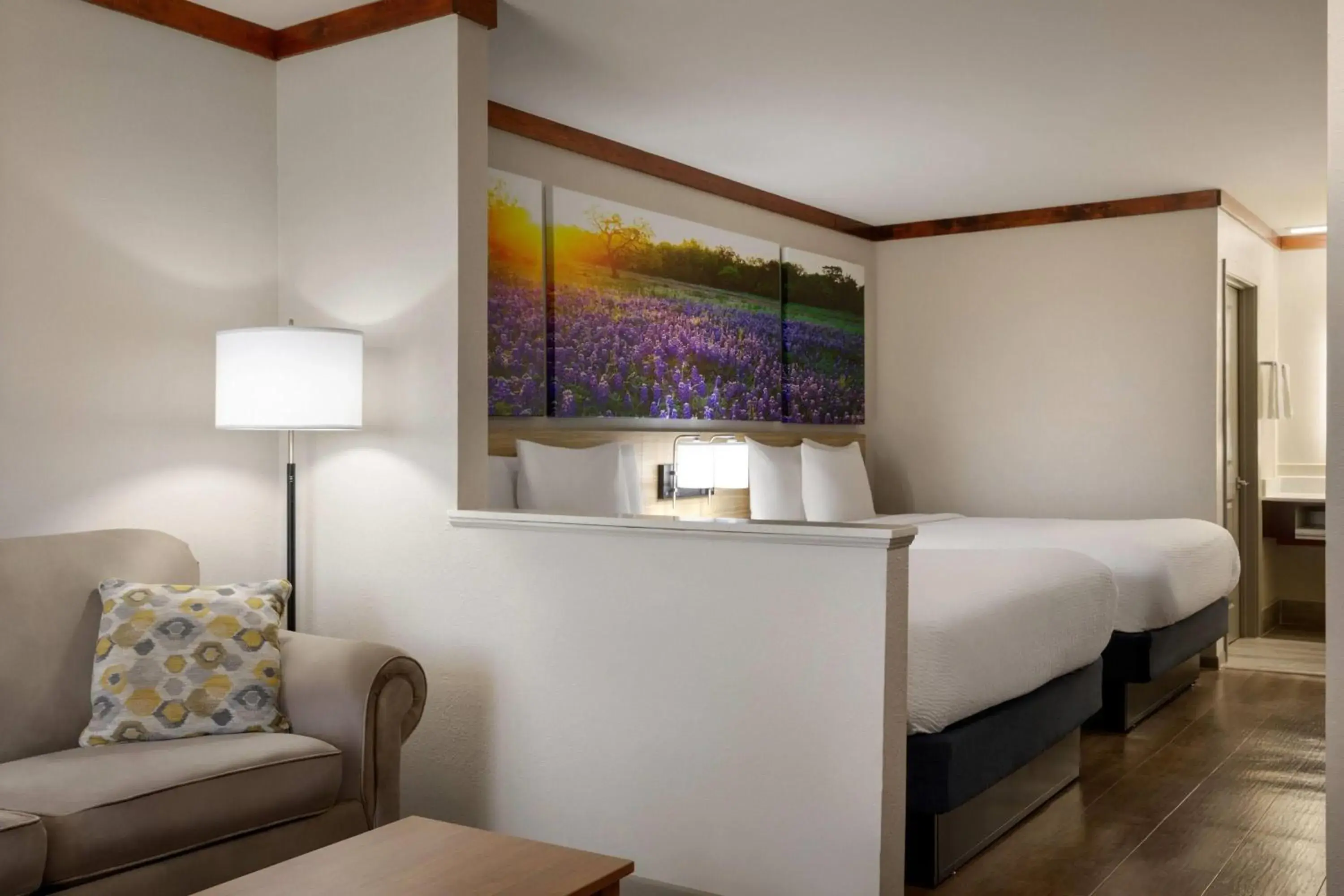 One-Bedroom Suite with Two Queen Beds - single occupancy - Non-Smoking in Days Inn by Wyndham Suites Fredericksburg One-Bedroom Suite with Two Queen Beds - single occupancy - Non-Smoking in Days Inn by Wyndham Suites Fredericksburg