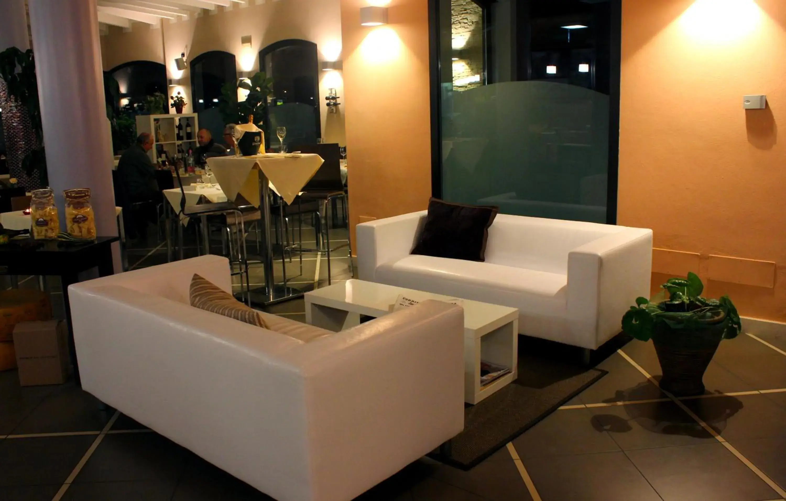 Triple Room in Albergo Delle Industrie Triple Room in Albergo Delle Industrie