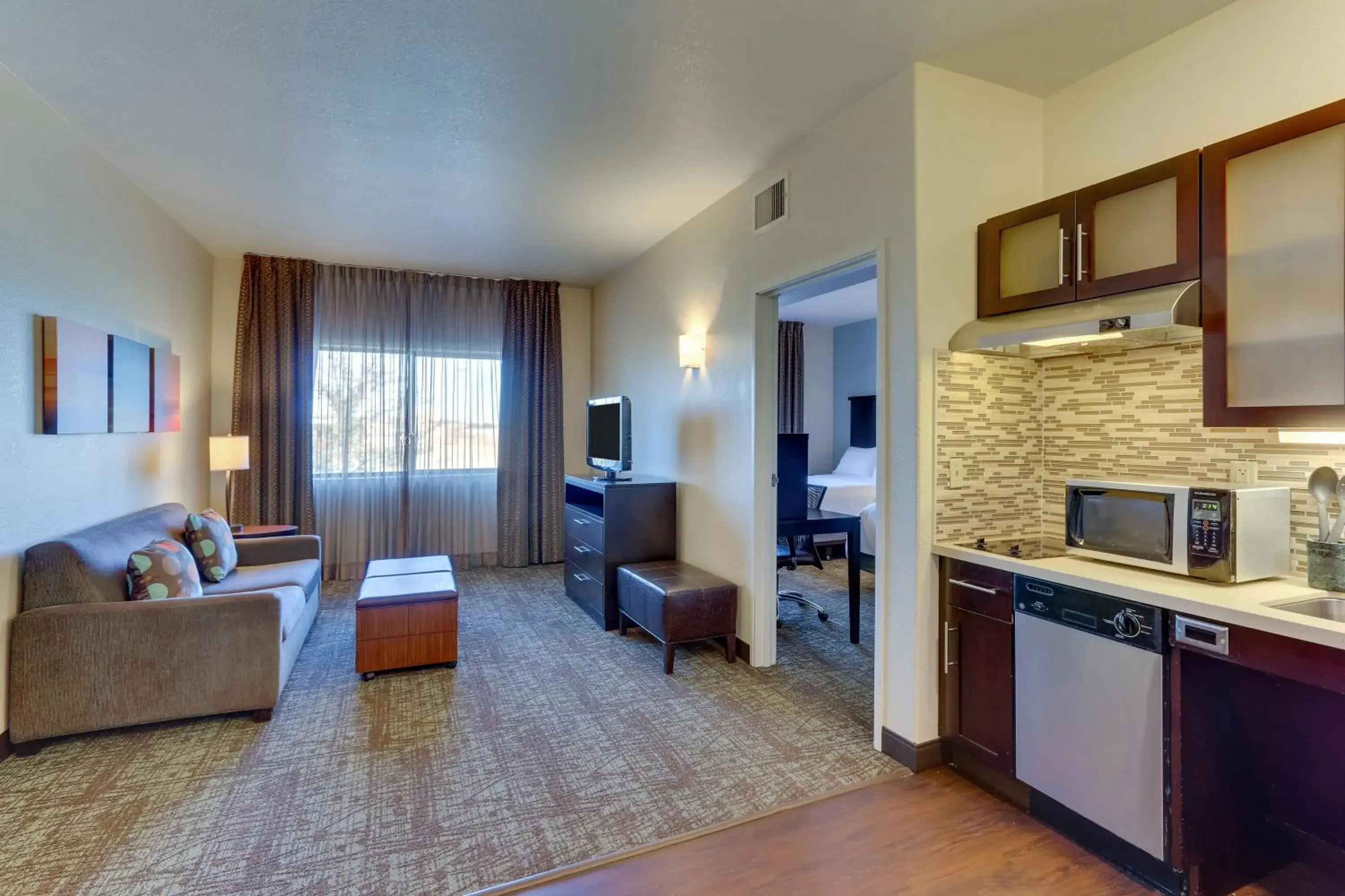 King Studio Suite - Mobility Access Tub/Non-Smoking in Staybridge Suites San Angelo by IHG King Studio Suite - Mobility Access Tub/Non-Smoking in Staybridge Suites San Angelo by IHG