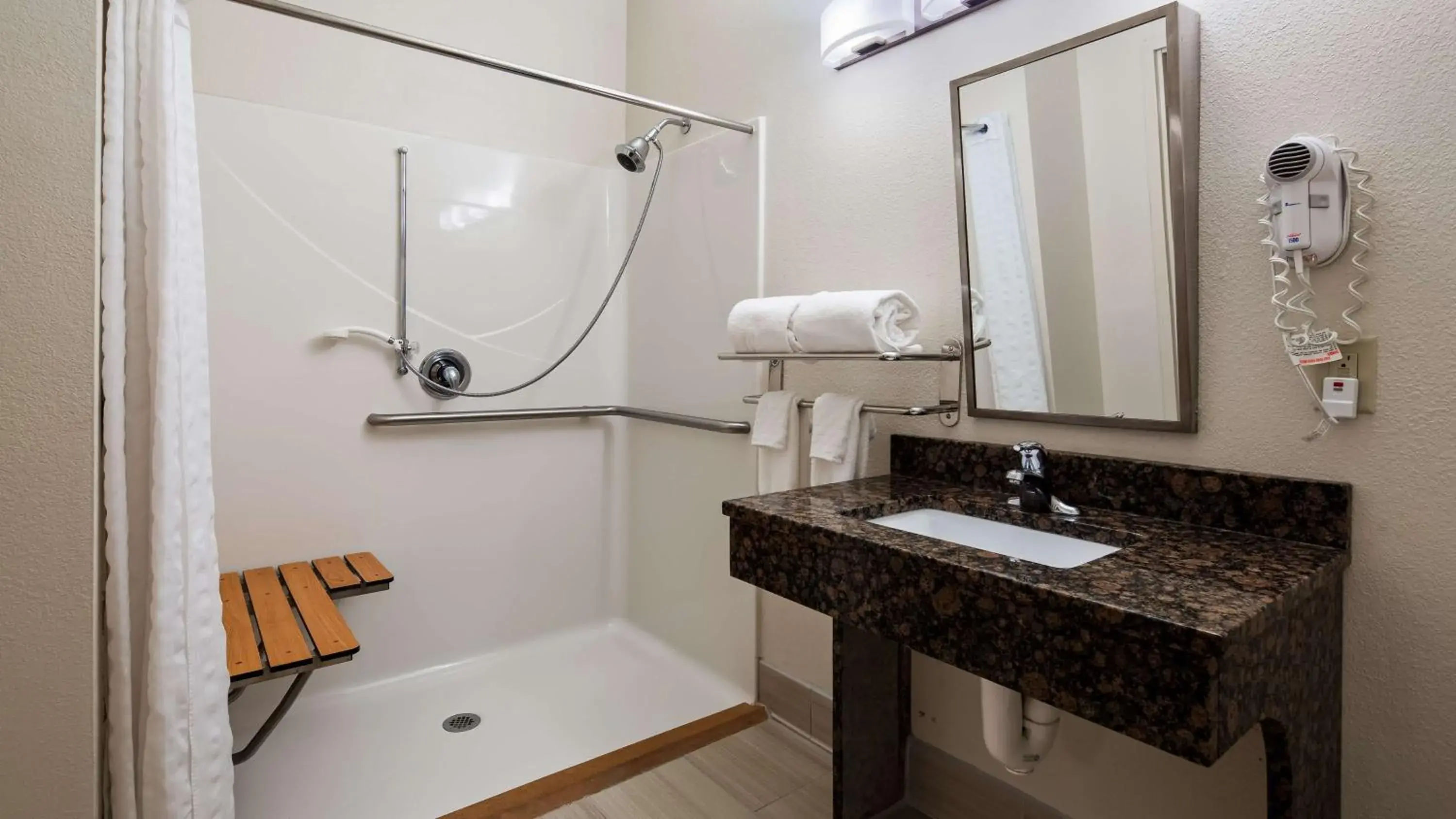 King Room with Walk-in Shower - Non-Smoking/Disability Access in Best Western Denton Inn King Room with Walk-in Shower - Non-Smoking/Disability Access in Best Western Denton Inn